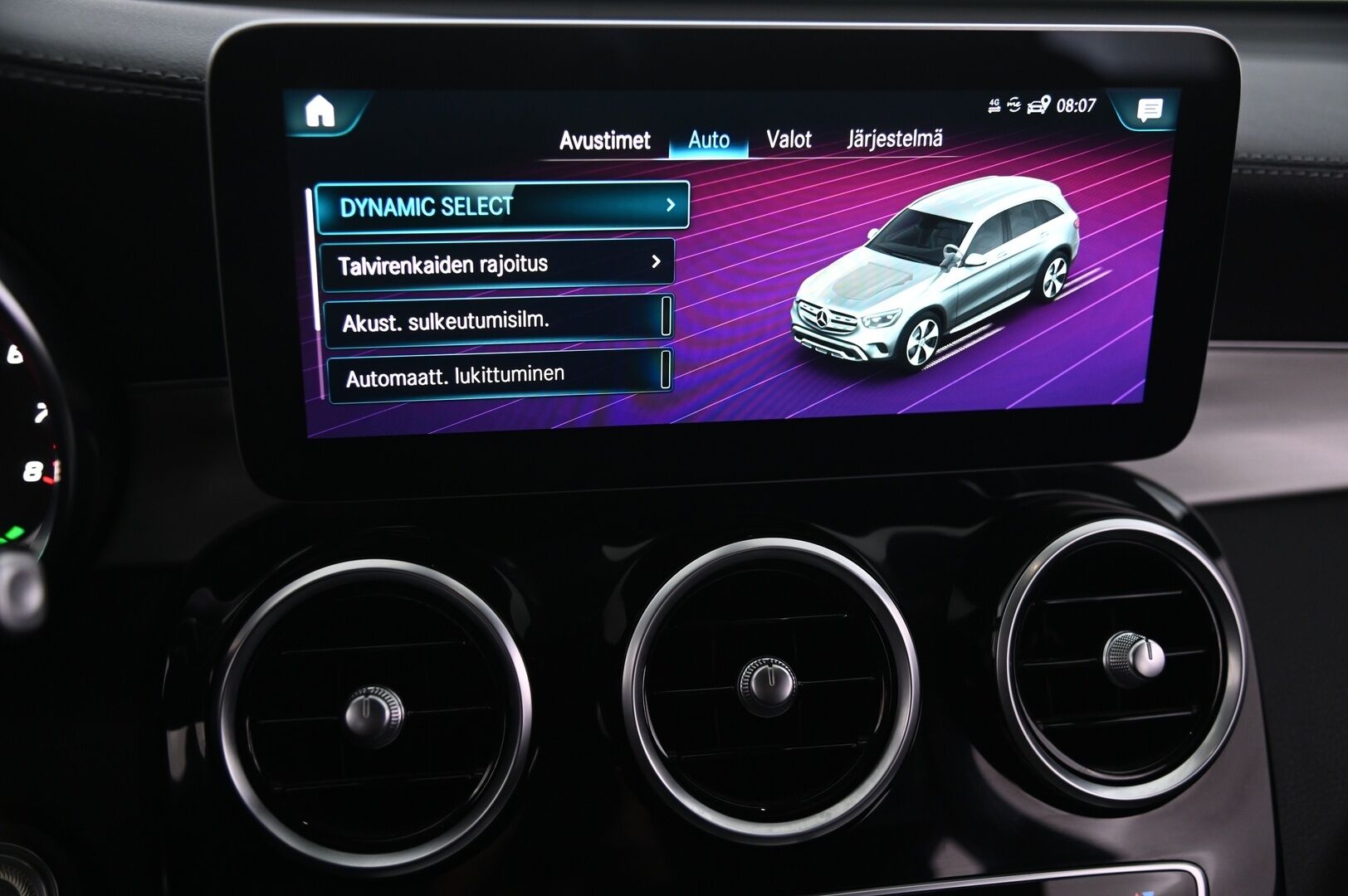 Mercedes-Benz GLC 2020 300 e 4MATIC A Business EQ Power - Merkkihuollettu | Koukku | Kamera | Sporttipenkit | Sähkötoiminen kontti | Appconnect | 2x alut | Navi | Viimeisin huolto tehty 09/2026 ja leimattu 08/2026