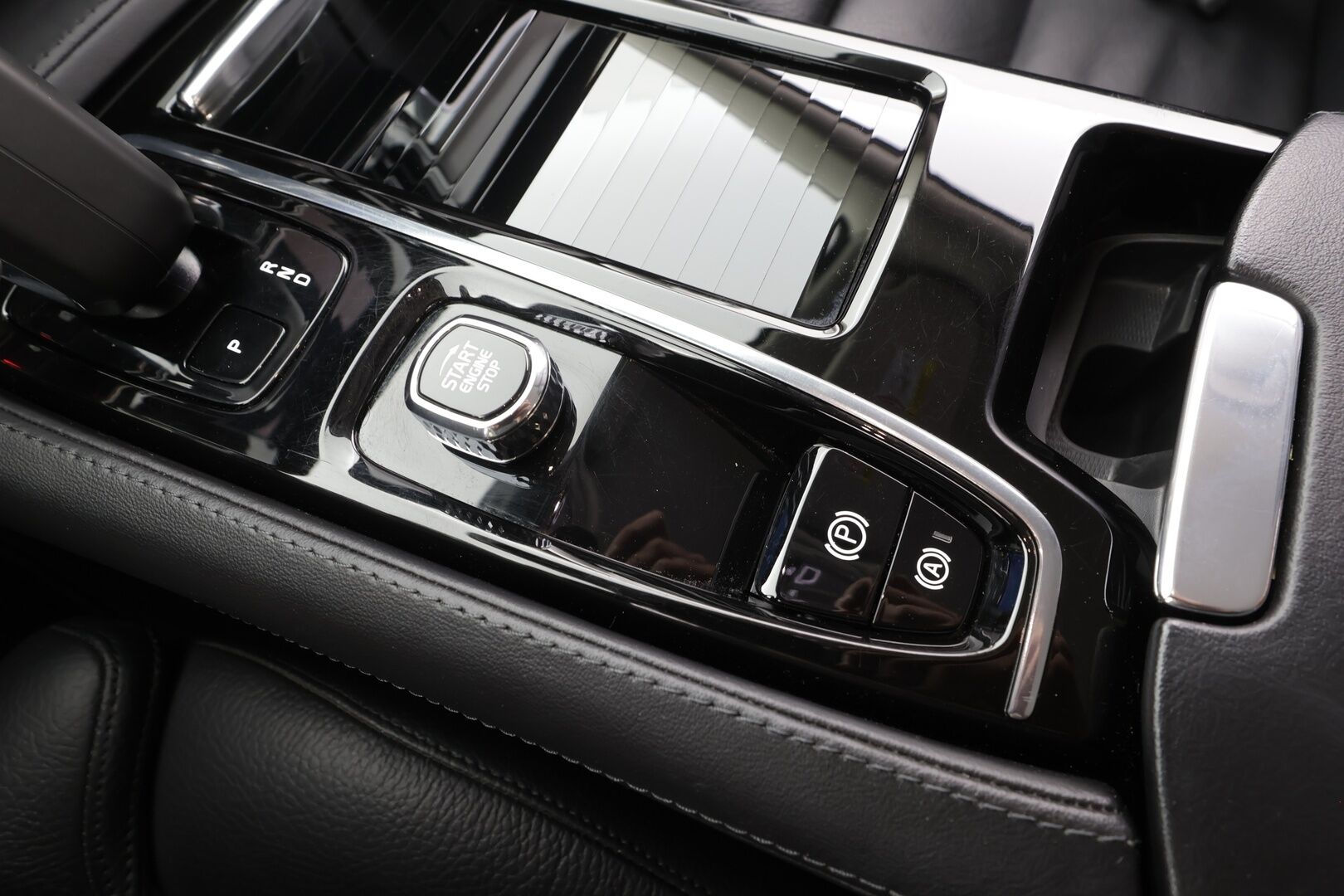 Volvo V90 2024 T6 AWD Long Range Plus Bright aut - 1.Om Suomi-auto | Merkkihuollettu | Kahdet Renkaat | ALV | Pilot Assist | Webasto | LED | Muistipenkit | P.Kamera | Keyless |Sporttipenkit | Apple&Android 