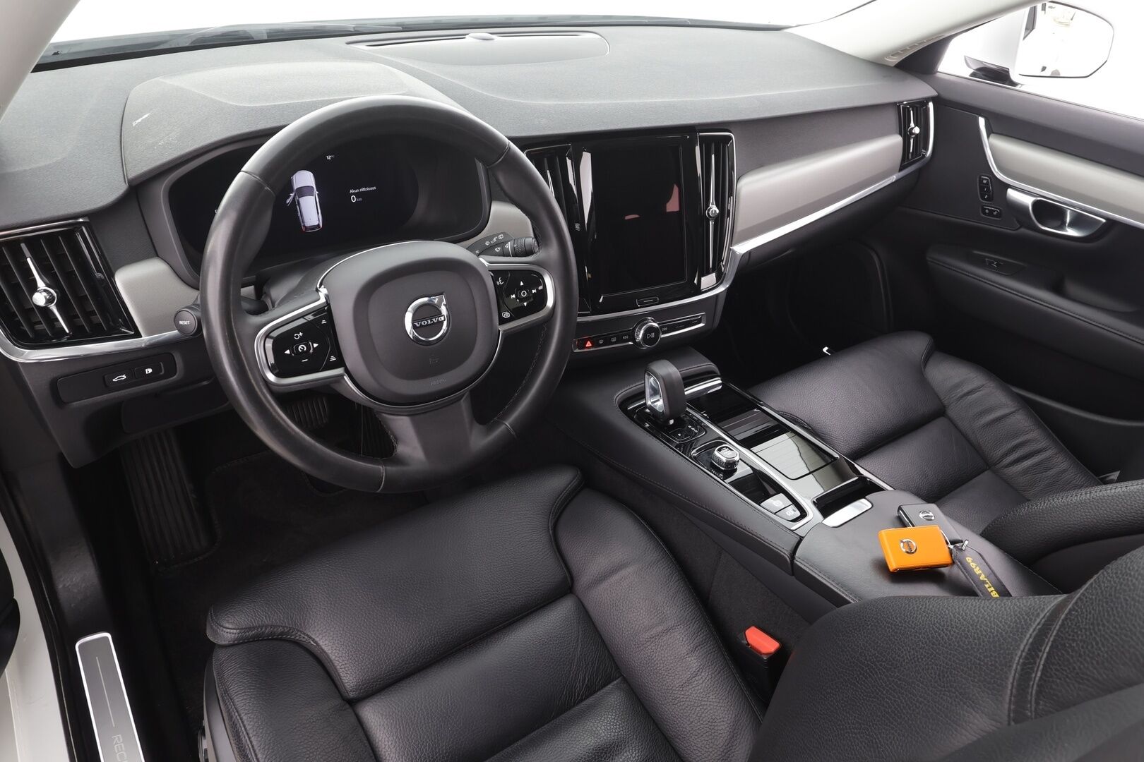 Volvo V90 2024 T6 AWD Long Range Plus Bright aut - 1.Om Suomi-auto | Merkkihuollettu | Kahdet Renkaat | ALV | Pilot Assist | Webasto | LED | Muistipenkit | P.Kamera | Keyless |Sporttipenkit | Apple&Android 