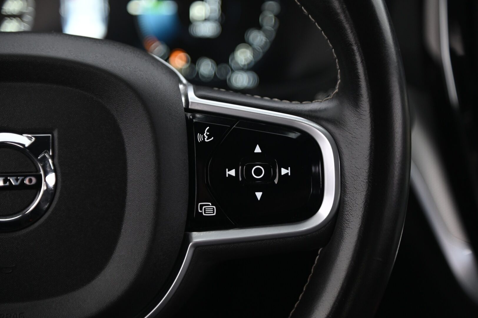 Volvo S60 2020 T8 TwE AWD Business R-Design aut *Webasto / ACC / HUD / 360 kamera / Vetokoukku / Muistipenkki* - Näyttävä S60! / 2x renkaat vanteilla!