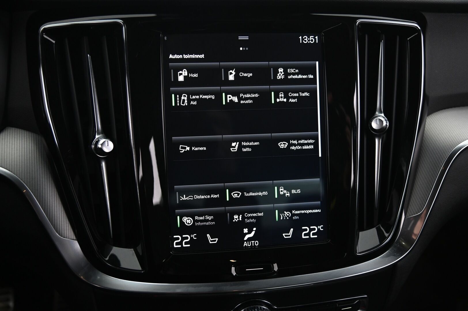 Volvo S60 2020 T8 TwE AWD Business R-Design aut *Webasto / ACC / HUD / 360 kamera / Vetokoukku / Muistipenkki* - Näyttävä S60! / 2x renkaat vanteilla!