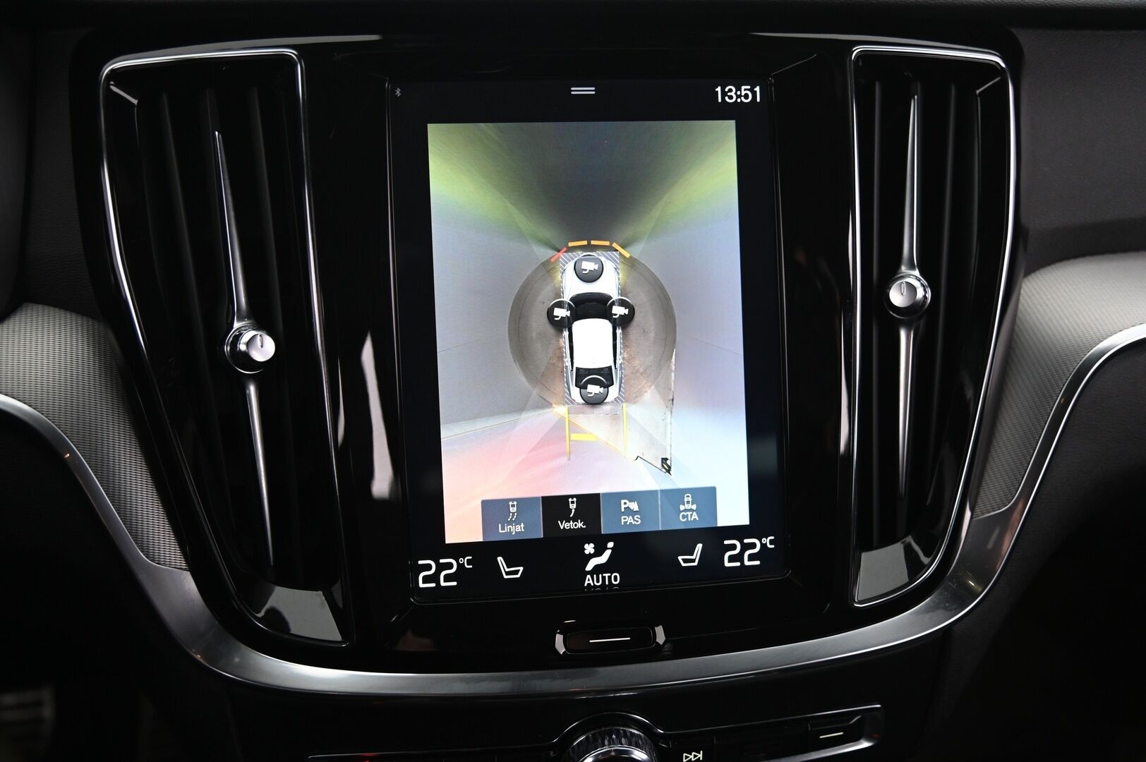Volvo S60 2020 T8 TwE AWD Business R-Design aut *Webasto / ACC / HUD / 360 kamera / Vetokoukku / Muistipenkki* - Näyttävä S60! / 2x renkaat vanteilla!