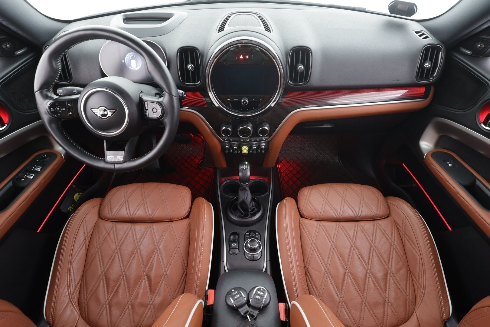 Mini Countryman 2023 Cooper SE ALL4 A Maximise * ACC / Muistipenkki / Harman/Kardon / P.Kamera / Navi / HUD / Panoraama * - Kahdet renkaat / Merkkihuollettu / Koti & Kauppalaturi