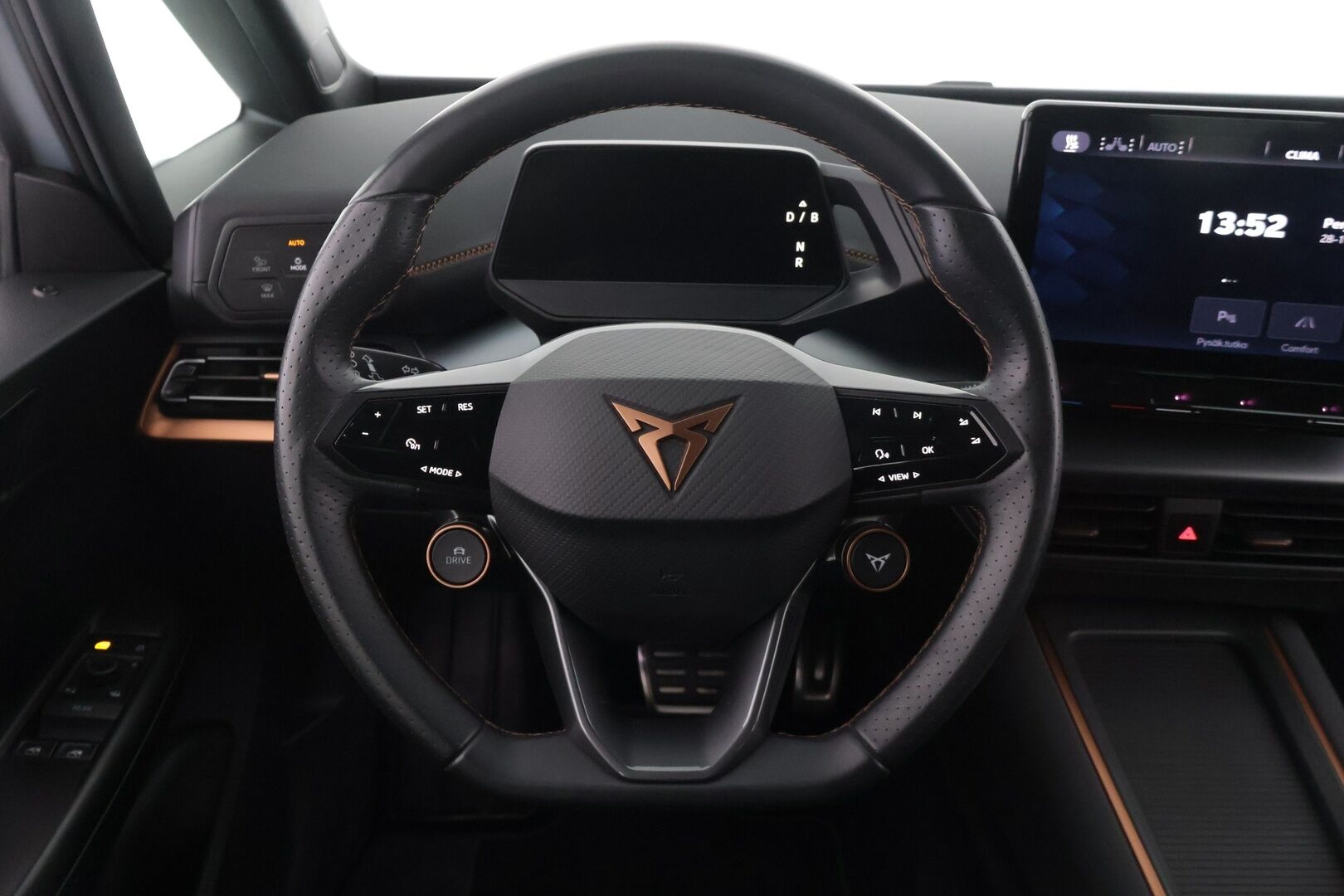 CUPRA Born 2023 e-Boost 170 kW 58 kWh ** ACC / HUD / Kamera / Esi-ilmastointi - ** Kahdet renkaat vanteilla / Juuri saapunut ** - HULLU BLACKWEEK KORKOTARJOUS 2,49%