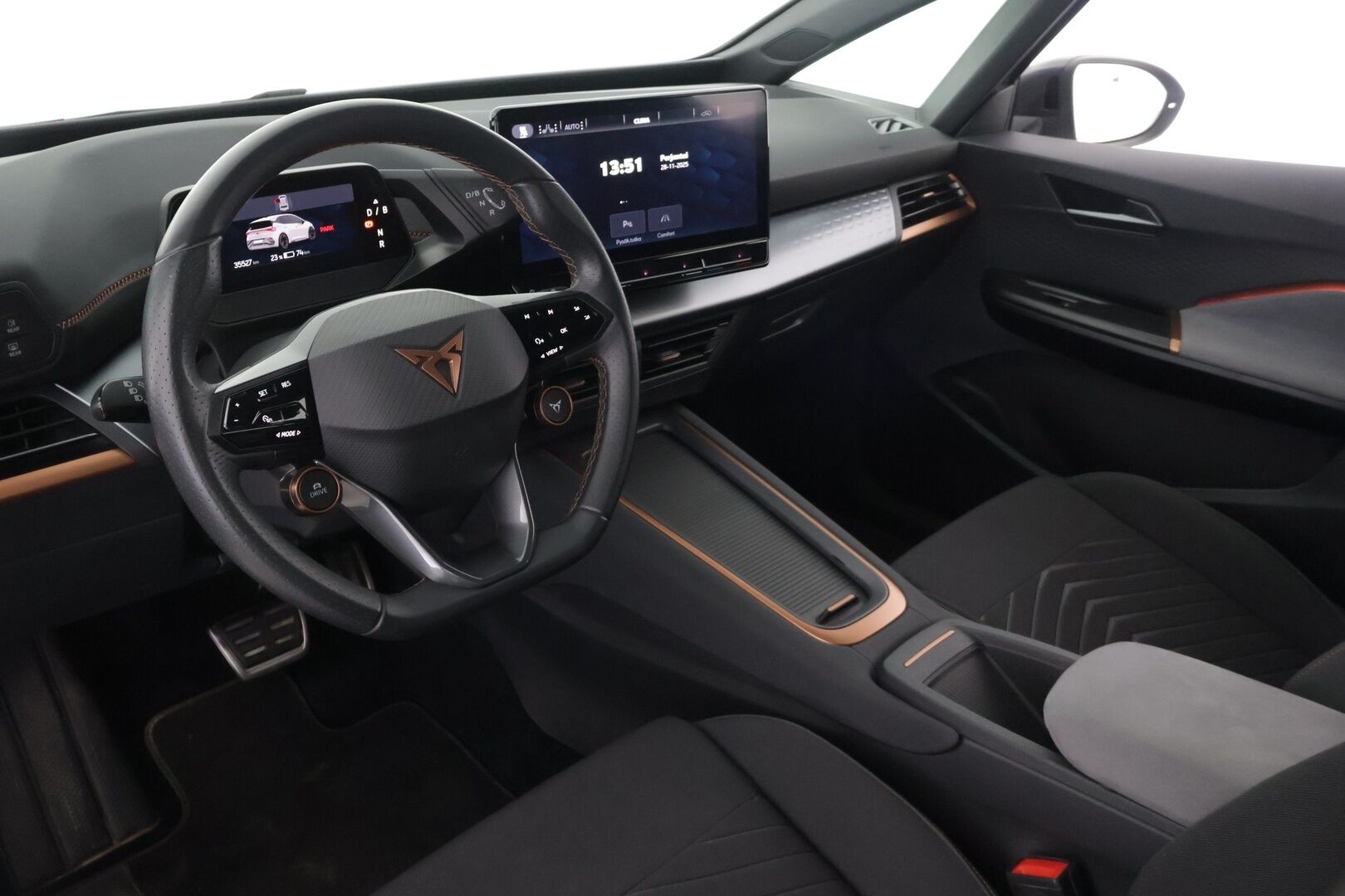 CUPRA Born 2023 e-Boost 170 kW 58 kWh ** ACC / HUD / Kamera / Esi-ilmastointi - ** Kahdet renkaat vanteilla / Juuri saapunut **