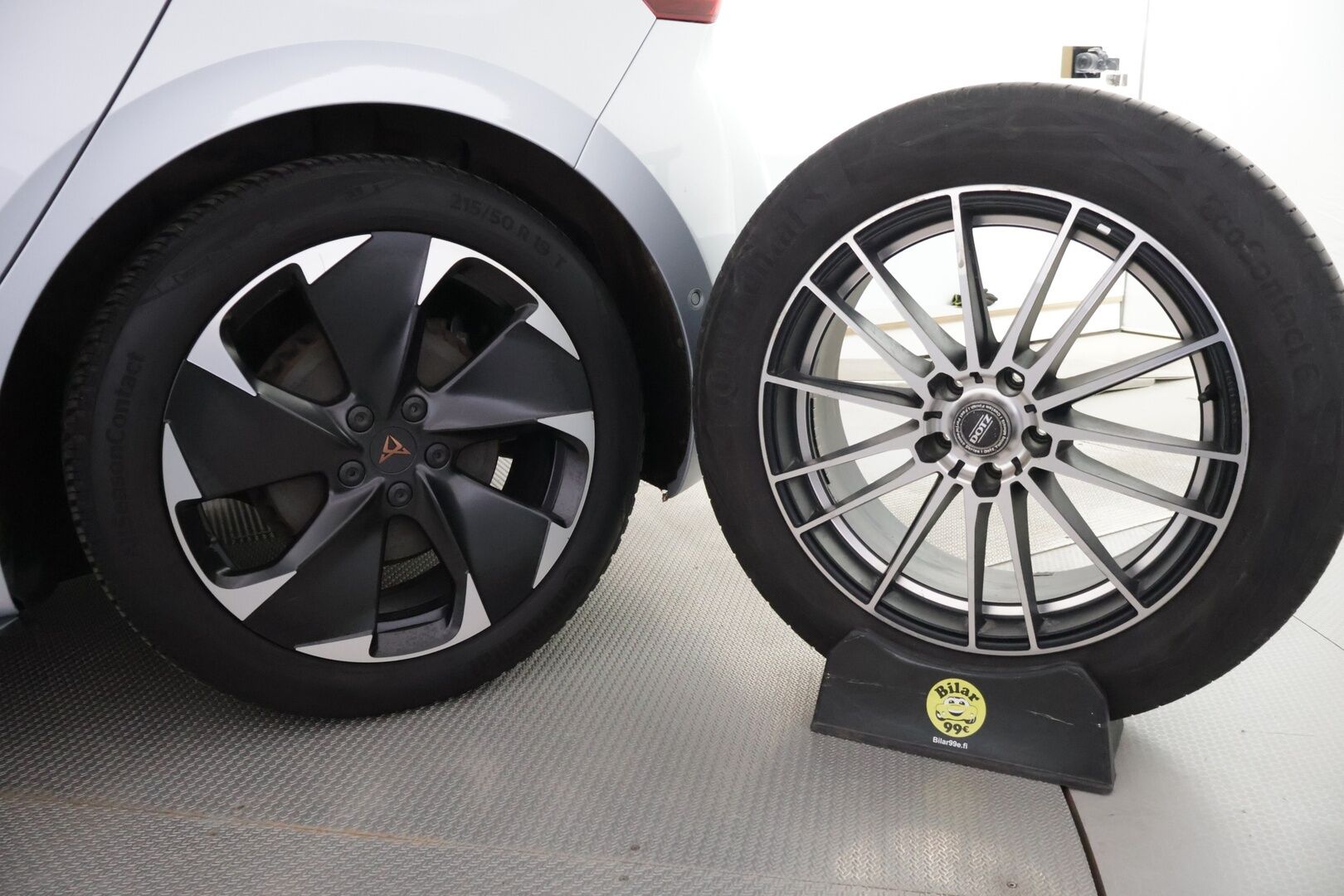 CUPRA Born 2023 e-Boost 170 kW 58 kWh ** ACC / HUD / Kamera / Esi-ilmastointi - ** Kahdet renkaat vanteilla / Juuri saapunut ** - HULLU BLACKWEEK KORKOTARJOUS 2,49%