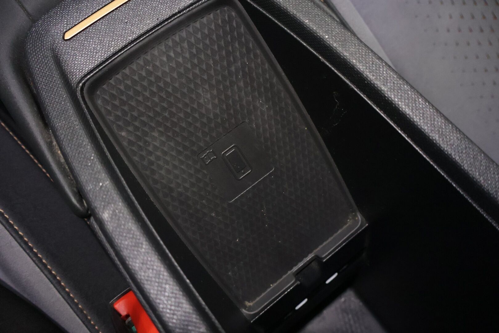 Cupra Born 2022 BORN Impulse 170 kW 77/82 kWh *Mukautuva alusta / Adapt. Vakkari / P. Kamera / Kaistavahti / HUD / Hierova penkki * - SOH 93% / Renkaat ajokuntoiset / Siisti maalipinta / Yksilö! * - HULLU BLACKWEEK KORKOTARJOUS 2,49%