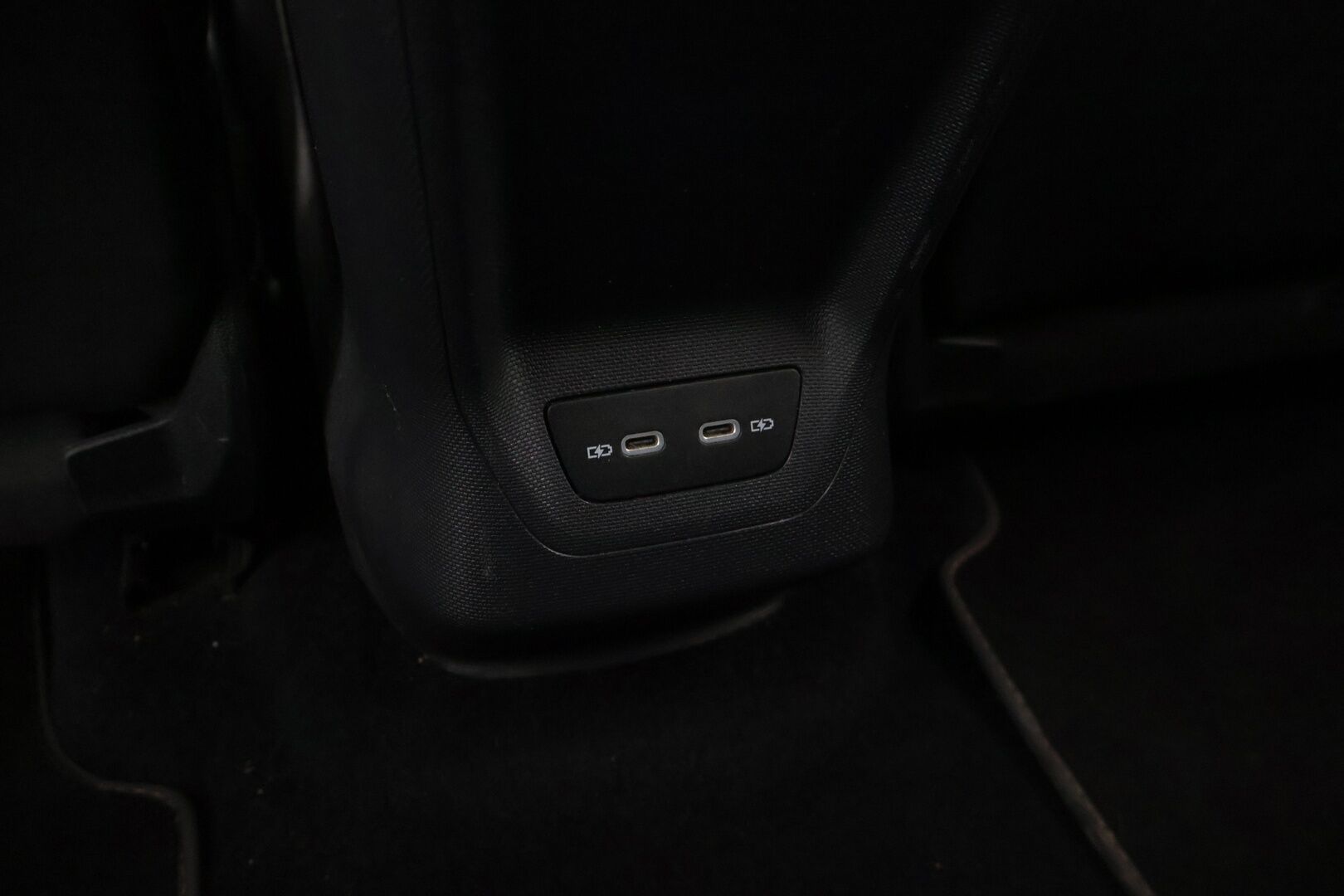 Cupra Born 2022 BORN Impulse 170 kW 77/82 kWh *Mukautuva alusta / Adapt. Vakkari / P. Kamera / Kaistavahti / HUD / Hierova penkki * - SOH 93% / Renkaat ajokuntoiset / Siisti maalipinta / Yksilö! * - HULLU BLACKWEEK KORKOTARJOUS 2,49%