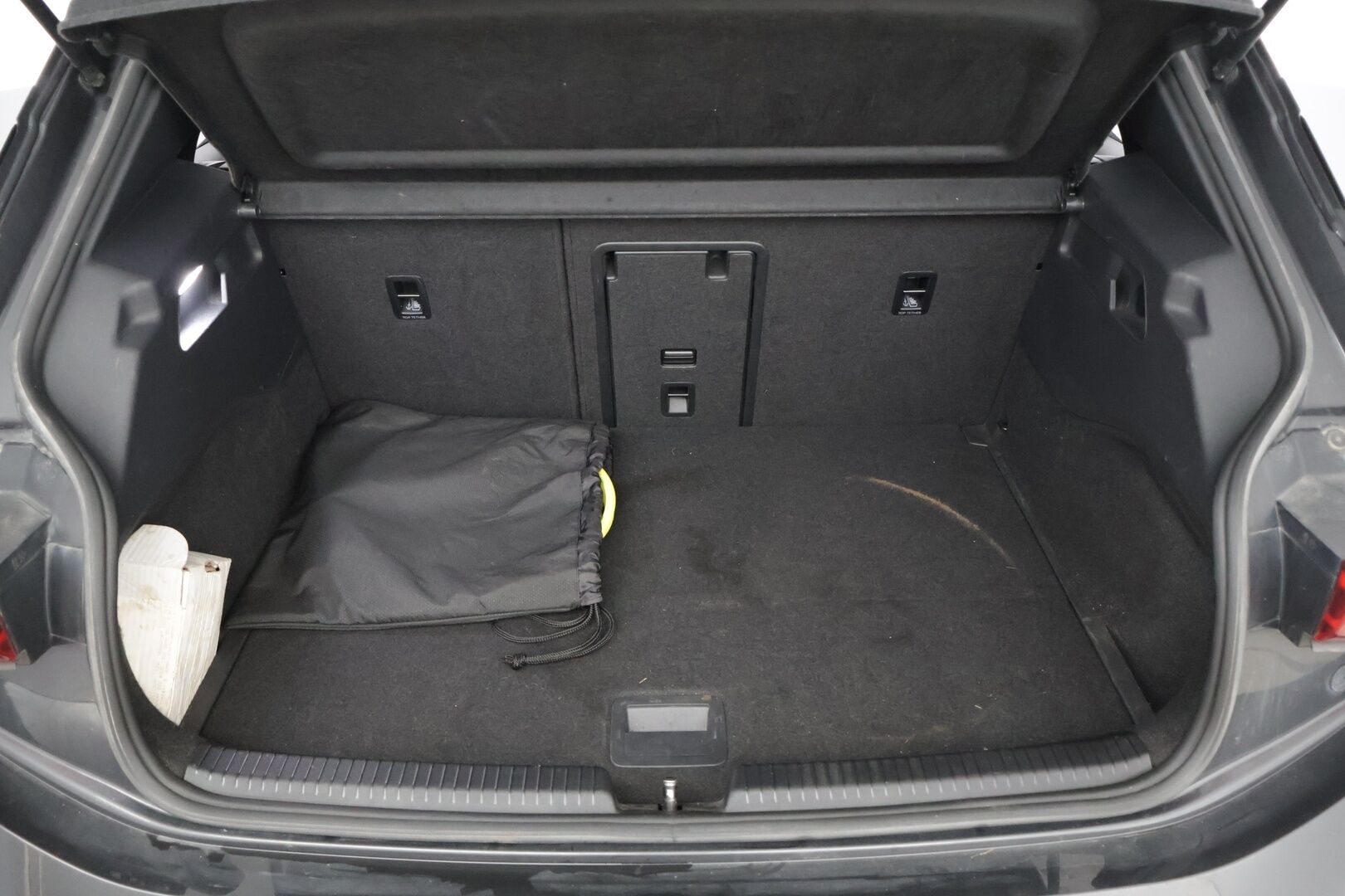 Cupra Born 2022 Impulse 170 kW 77/82 kWh *ACC / HUD / Mukautuva alusta / P. Kamera / Kaistavahti / Hierova penkki * - *SOH 93% / Siisti maalipinta / Yksilö!*