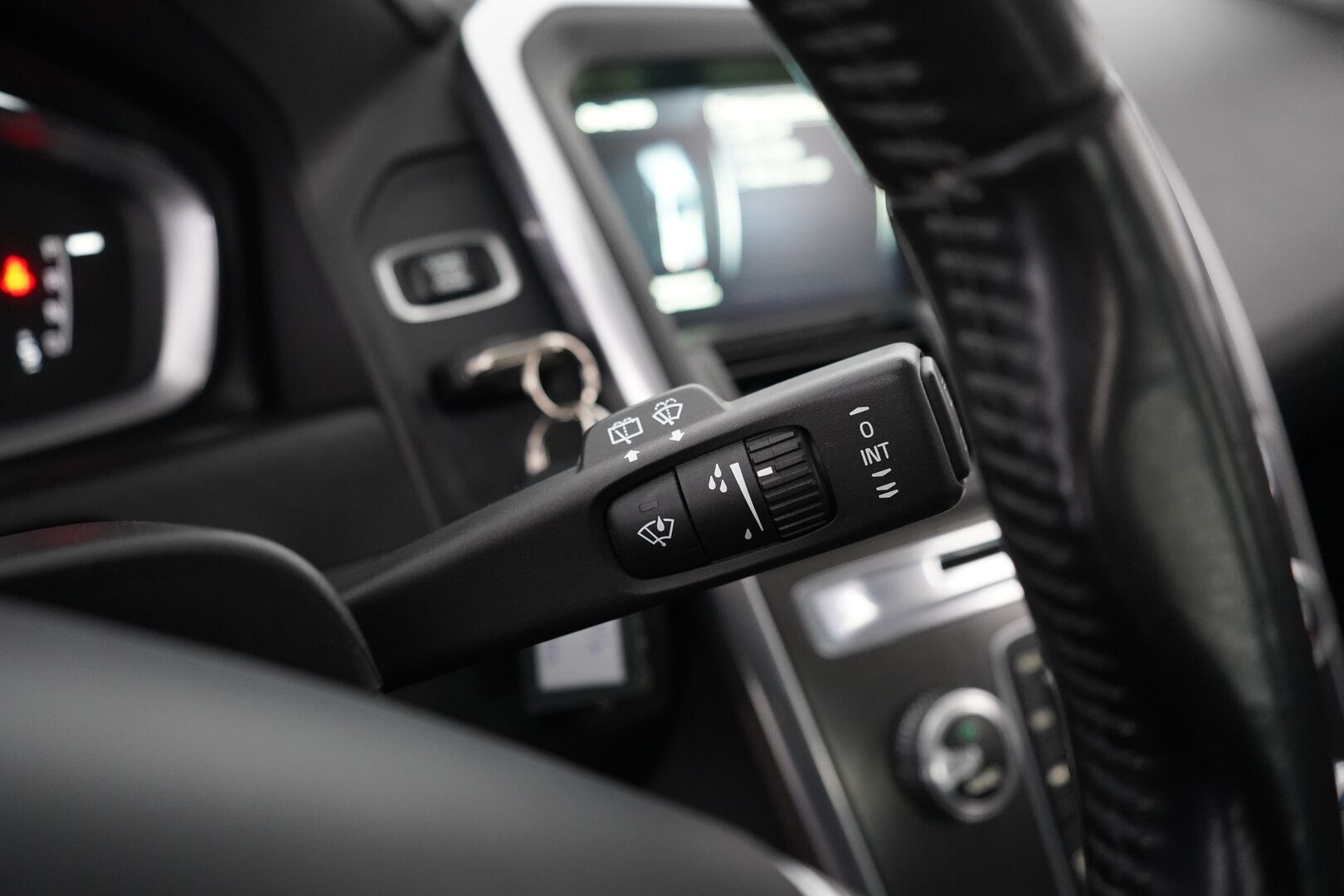 Volvo XC60 2016 D4 AWD Summum aut - Nahat | Webasto | Koukku | Panorama | Muistipenkit | Bluetooth | Ratinlämmitin | Tutkat | Digimittaristo | Juuri katsastettu | Kahdet renkaat | Hihna vaihdettu 134tkm | Viimeisin huolto 166tkm 