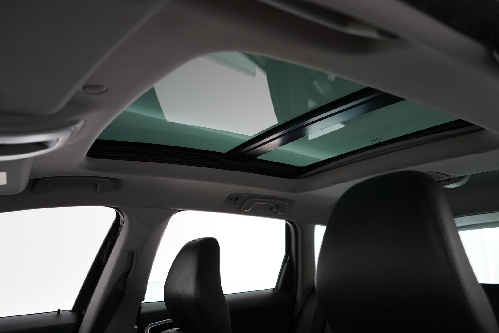 Volvo XC60 2016 D4 AWD Summum aut - Nahat | Webasto | Koukku | Panorama | Muistipenkit | Bluetooth | Ratinlämmitin | Tutkat | Digimittaristo | Juuri katsastettu | Kahdet renkaat | Hihna vaihdettu 134tkm | Viimeisin huolto 166tkm 