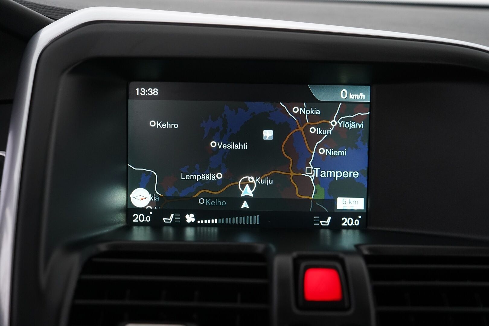 Volvo XC60 2016 D4 AWD Summum aut - Nahat | Webasto | Koukku | Panorama | Muistipenkit | Bluetooth | Ratinlämmitin | Tutkat | Digimittaristo | Juuri katsastettu | Kahdet renkaat | Hihna vaihdettu 134tkm | Viimeisin huolto 166tkm 