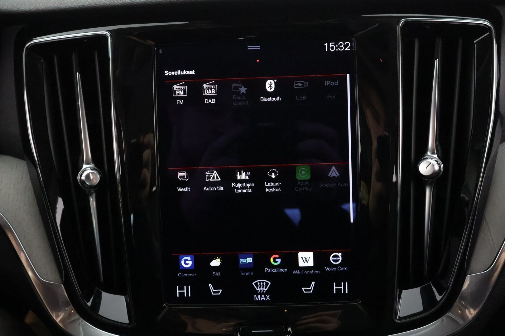 Volvo S60 2021 T8 TwE AWD Business Inscription aut * ACC / P.kamera / Muistipenkki / Webasto / Koukku / LED / Navi * - Nokian Nastarenkaat / Hiljattain Huollettu / Siistikuntoinen / Carplay / 2x Volvo Alut!