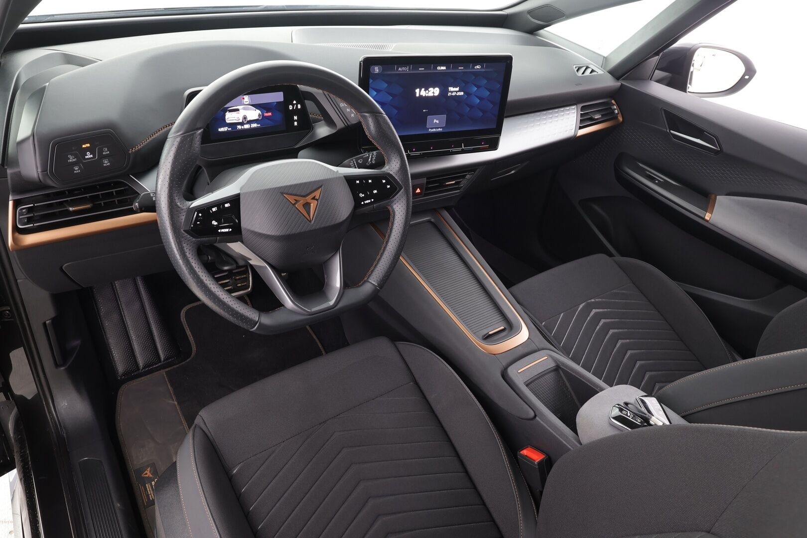 CUPRA Born 2024 150 kW 58 kWh - | ACC | ILP | P.kamera | Keyless | Lane Assist | LED | Apple & Android | Lämm. ratti | Ambient | 2x renkaat aluin | 1-om suomiauto | ALV | 