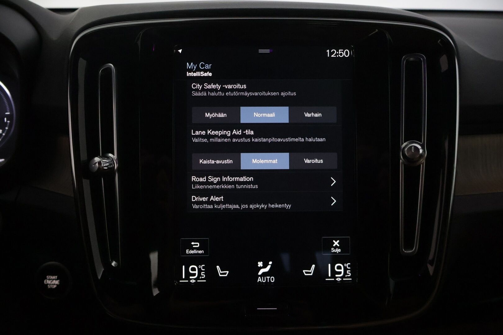Volvo XC40 2021 T4 Recharge Inscription aut - | ACC | Webasto | VOC | Keyless | Nahat | P.kamera | Koukku |