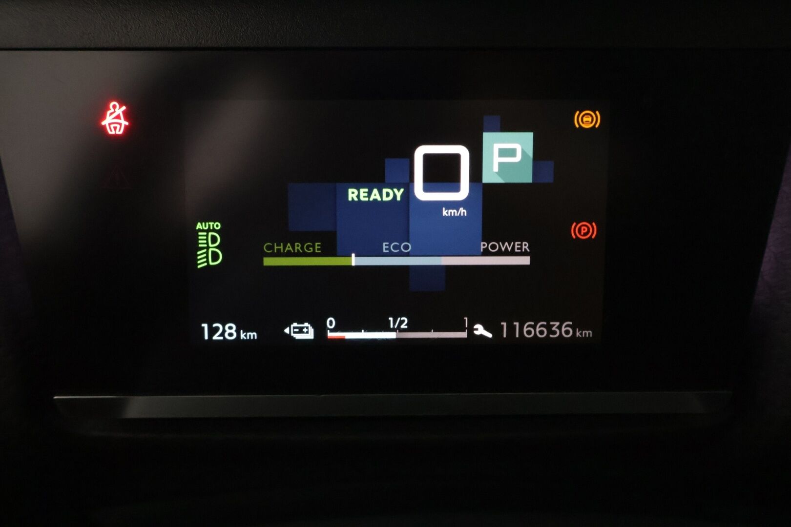 Citroen E-C4 2023 136 Shine Comfort Selection 50 kWh - SoH 93% | ALV | ACC | HUD | P.kamera | LED Vision | KeyLess | Digimittaristo | Ratinlämmitin | CarPlay | Lämmitettävä tuulilasi | Kaistavahti | BLIS | Navi