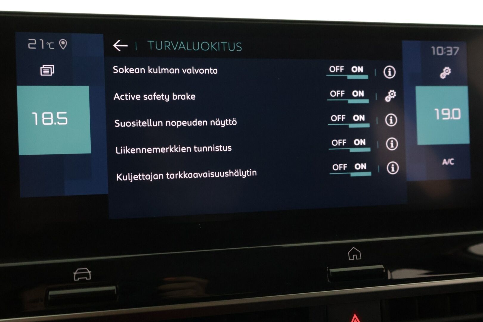 Citroen E-C4 2023 136 Shine Comfort Selection 50 kWh - SoH 93% | ALV | ACC | HUD | P.kamera | LED Vision | KeyLess | Digimittaristo | Ratinlämmitin | CarPlay | Lämmitettävä tuulilasi | Kaistavahti | BLIS | Navi