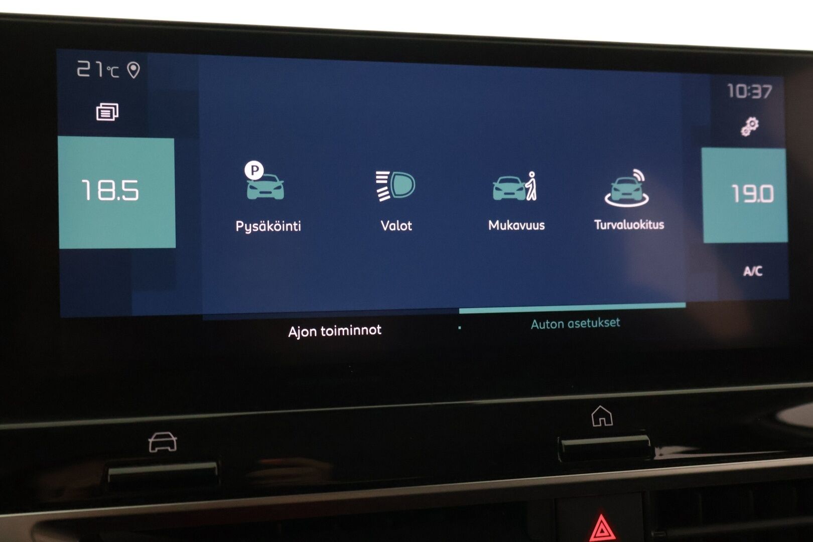 Citroen E-C4 2023 136 Shine Comfort Selection 50 kWh - SoH 93% | ALV | ACC | HUD | P.kamera | LED Vision | KeyLess | Digimittaristo | Ratinlämmitin | CarPlay | Lämmitettävä tuulilasi | Kaistavahti | BLIS | Navi