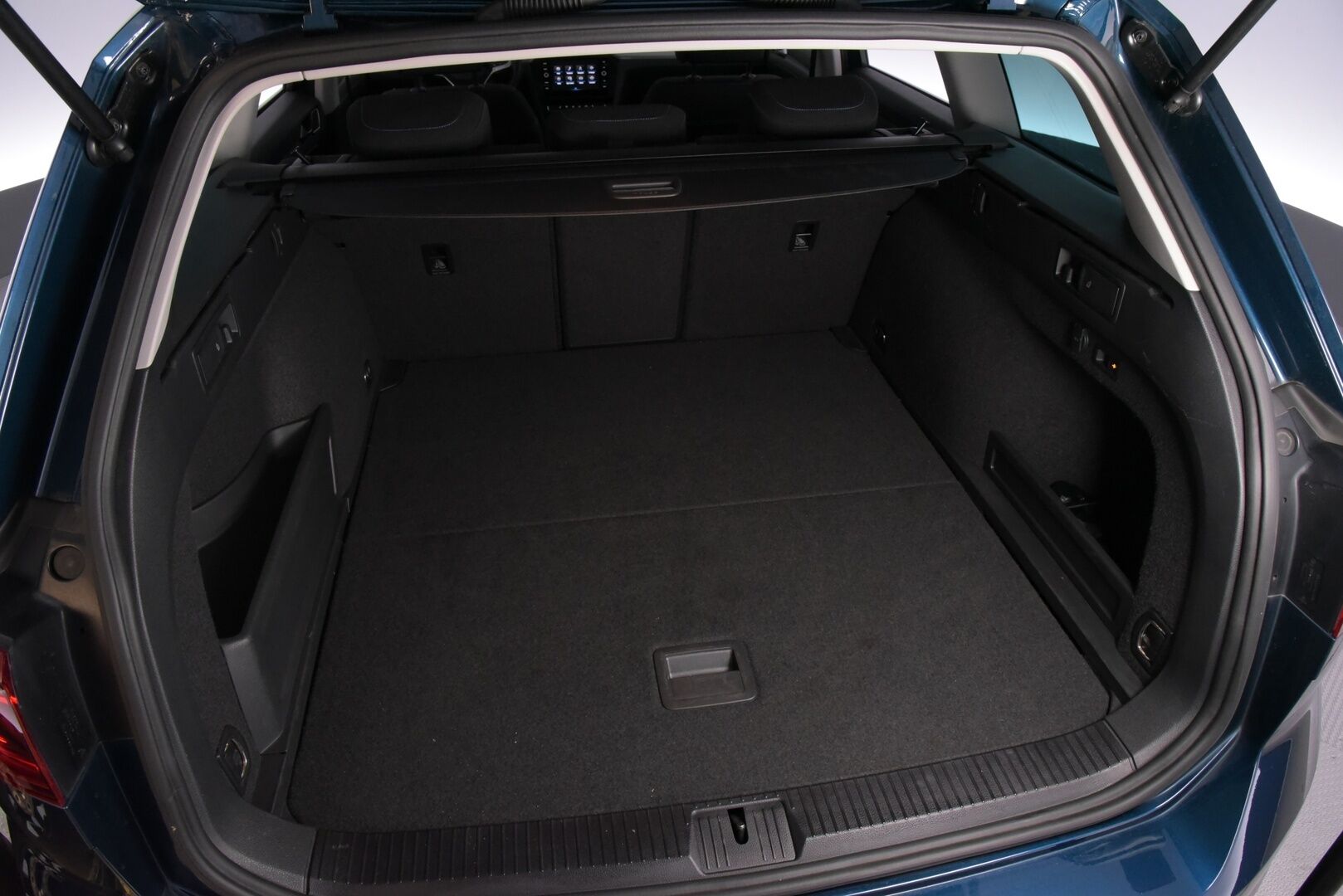 VOLKSWAGEN PASSAT 2020 Variant GTE Plug-In Hybrid 160 kW DSG - ACC | Kamera | Hieronta | IQ-Matrix | Koukku