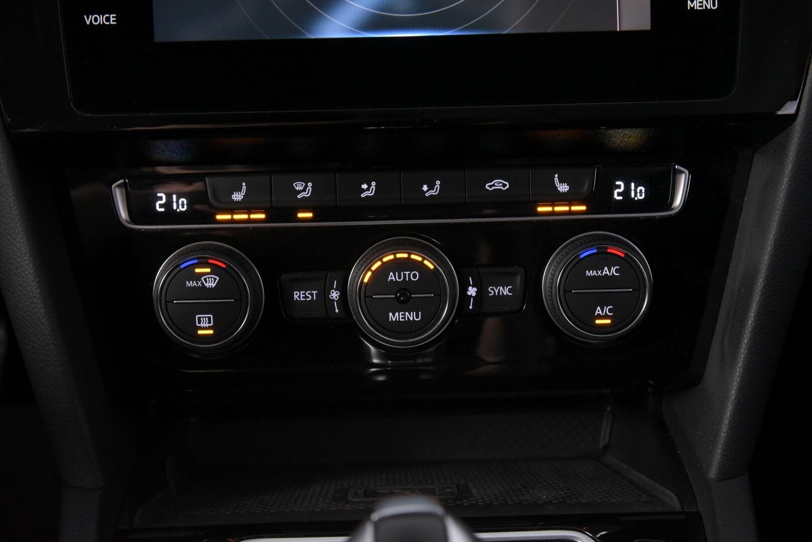 VOLKSWAGEN PASSAT 2020 Variant GTE Plug-In Hybrid 160 kW DSG - ACC | Kamera | Hieronta | IQ-Matrix | Koukku
