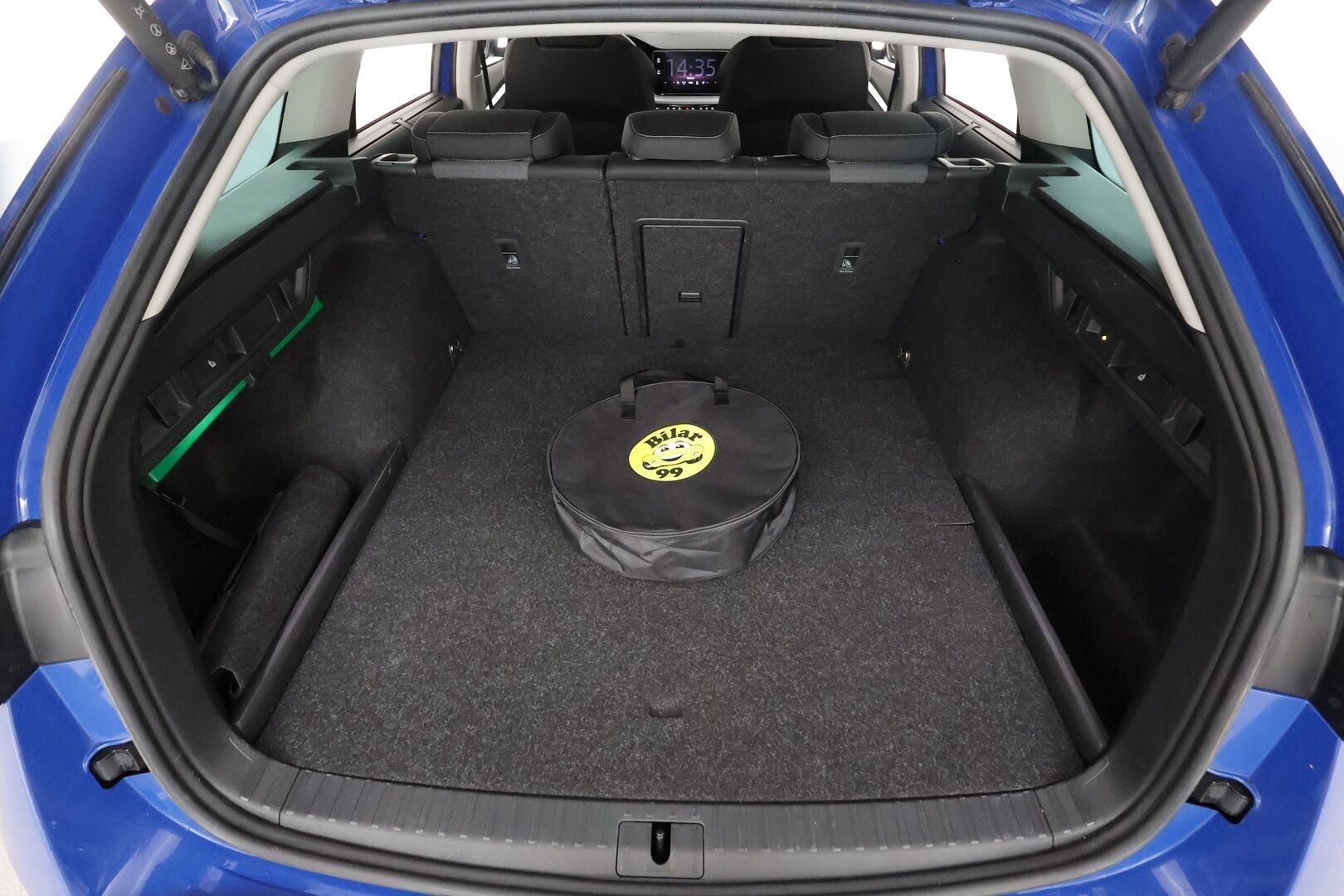 Skoda Octavia 2024 Combi 1.4 TSI PHEV Style iV DSG Autom. - | ACC | Koukku | Webasto | Skoda Crystal Matrix-LED | P.Kamera | Ratinlämmitys | Digimittaristo | 1.Om Suomi-auto | Kahdet renkaat |