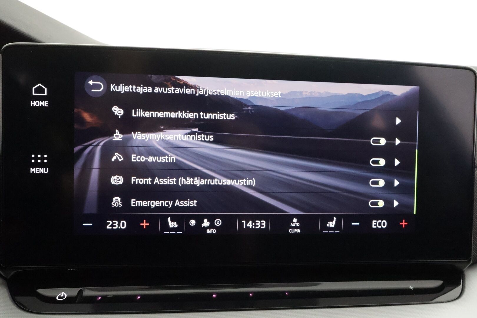 Skoda Octavia 2024 Combi 1.4 TSI PHEV Style iV DSG Autom. - | ACC | Koukku | Webasto | Skoda Crystal Matrix-LED | P.Kamera | Ratinlämmitys | Digimittaristo | 1.Om Suomi-auto | Kahdet renkaat |