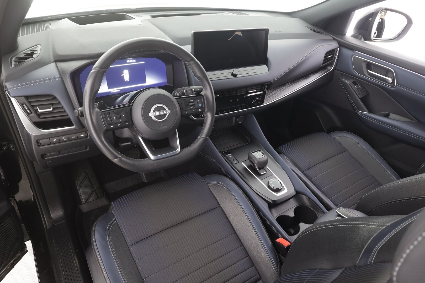 Nissan Qashqai 2024 MHEV 158 Xtronic 4WD Tekna - | ACC | 360° | HUD | Puolinahat | Sähköpenkki | Katveavustin | Lämm. ratti | Lämm. tuulilasi | Keyless | Sähk. takaluukku | 1-om suomiauto | 