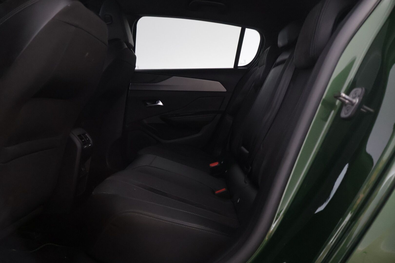 Peugeot E-308 2023 First Edition  54 kWh 156 Automaatti - | Suomi-auto | Lämpöpumppu | Keyless | 360 Peruutuskamera + tutkat edessä ja takana | Kahdet renkaat + vanteet |