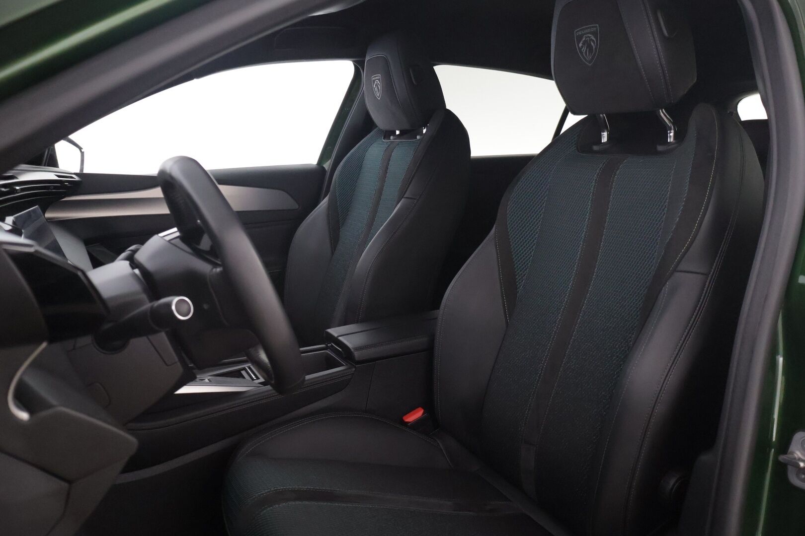 Peugeot E-308 2023 First Edition  54 kWh 156 Automaatti - | Suomi-auto | Lämpöpumppu | Keyless | 360 Peruutuskamera + tutkat edessä ja takana | Kahdet renkaat + vanteet |