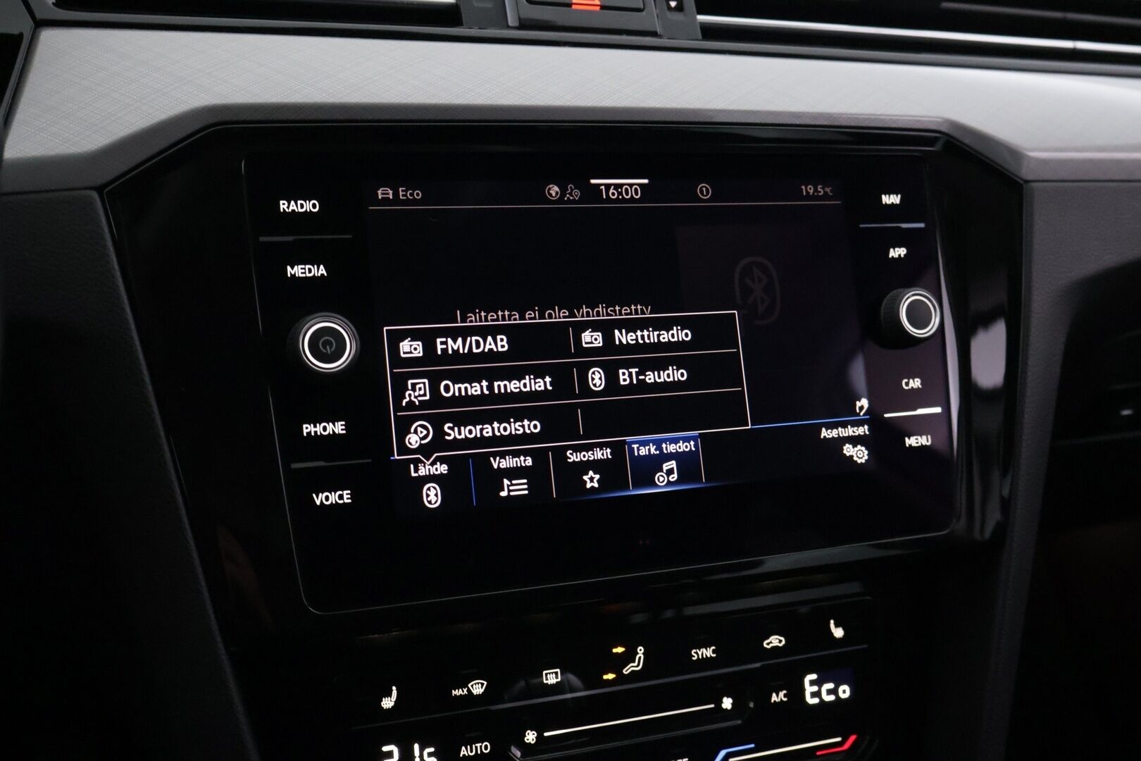 Volkswagen Passat 2021 Variant GTE Plug-In Hybrid 160 kW DSG* Digimittaristo / Adapt. vak / S.luukku / Nahka-alcantara / P. tutkat / Navi * - Facelift malli / Hiljentävät etulasit / 2x renkailla ja vanteilla / Hyvä huoltohistoria / - HULLUT JOULUT KORKOTARJOUS 2,49% 