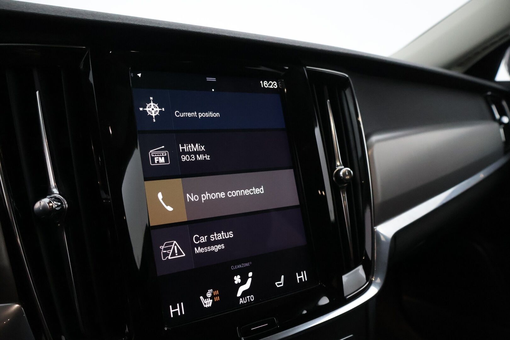Volvo V90 2020 T8 Recharge AWD Momentum Aut. *Adapt.Vakkari / Webasto / HUD / 360° / Muistipenkki / Nahkasisusta / KeylessGo / Sähköluukku*