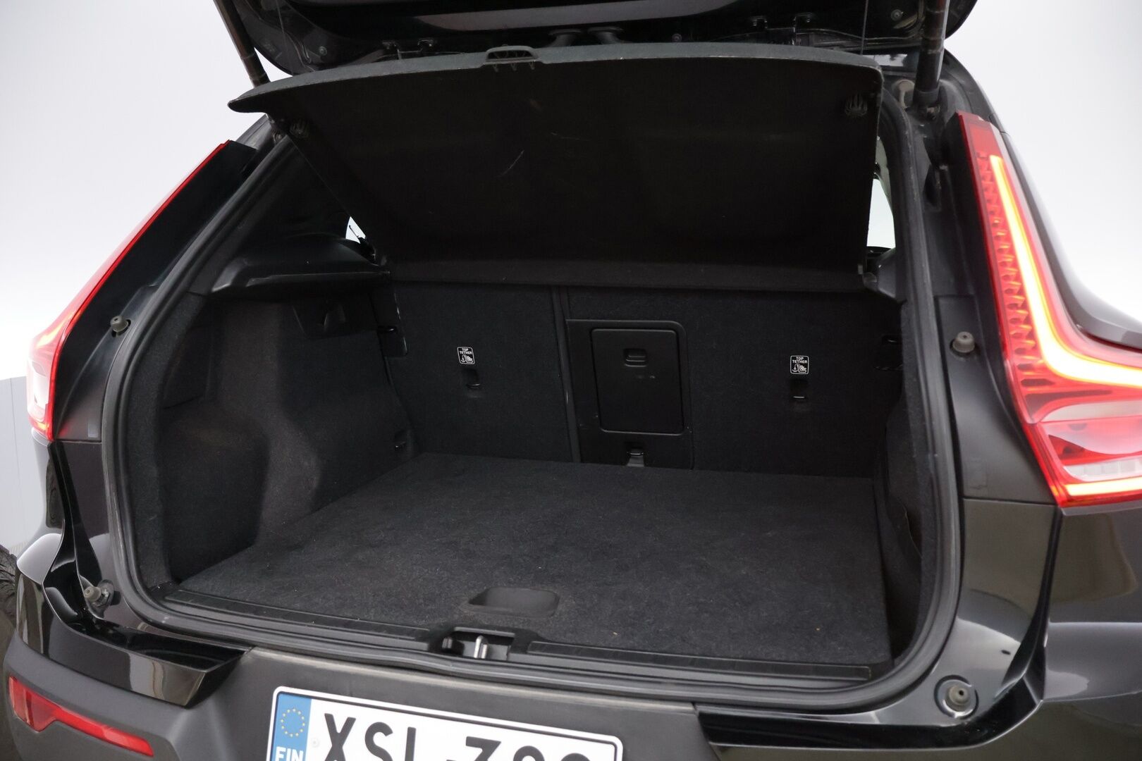 Volvo XC40 2021 T4 TwE Inscription Expression aut - Webasto | Adapt.vakkari | Panorama | Peruutuskamera | Vetokoukku | High Performance Audio | Jakopää tehty!