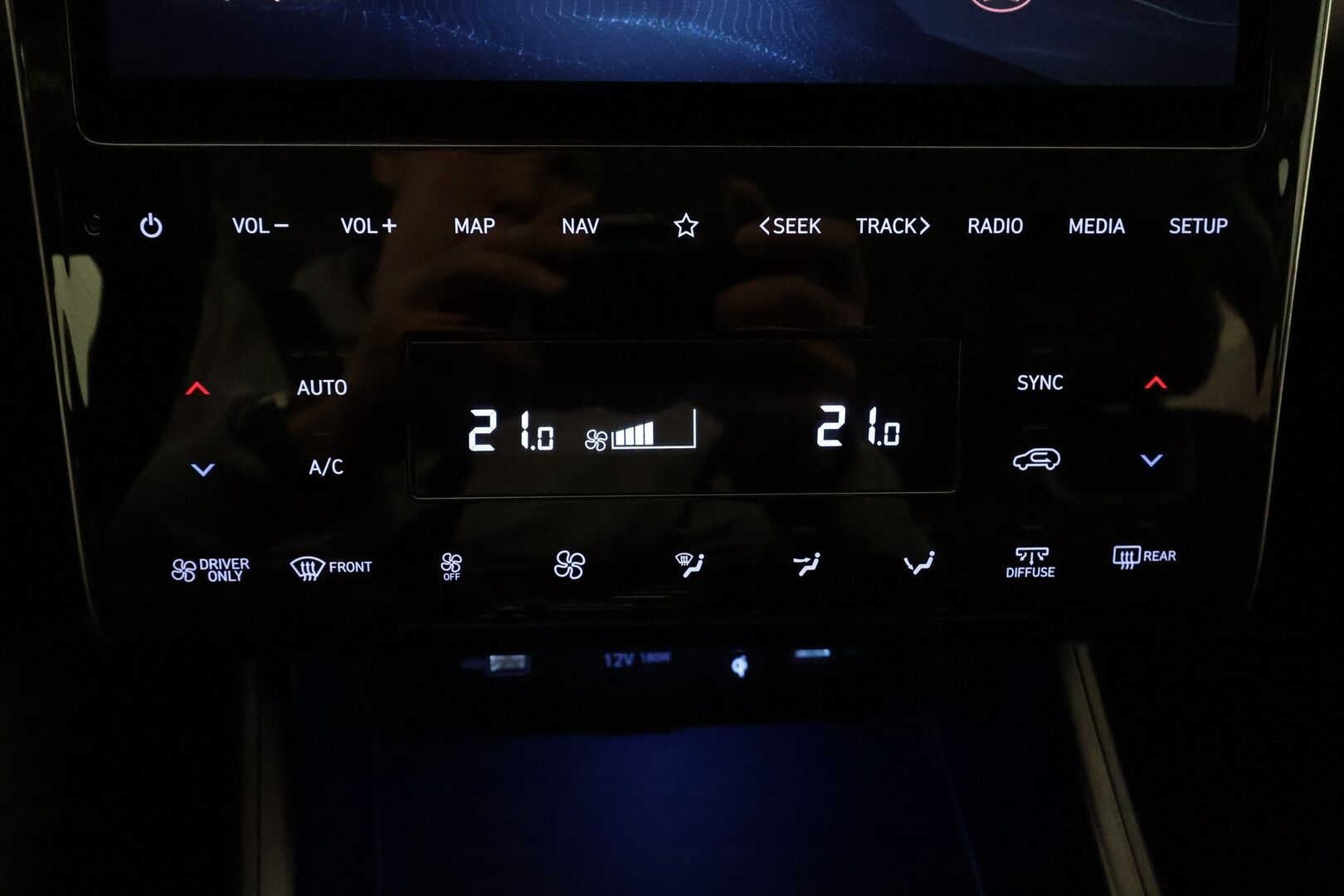 Hyundai Tucson 2021 1,6 T-GDI 265 hv Plug in 4WD 6AT Premium **Adapt. vakkari / Digimittaristo / 360 Kamera / Muistipenkki / Keyless / Apple&Android** - 3,99 % KORKOTARJOUS TÄHÄN AUTOON - Akku kuntotarkistettu / KRELL Sound System / 