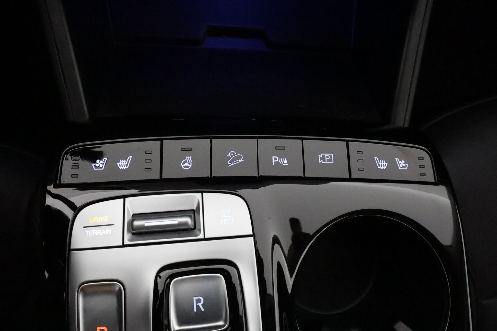 Hyundai Tucson 2021 1,6 T-GDI 265 hv Plug in 4WD 6AT Premium **Adapt. vakkari / Digimittaristo / 360 Kamera / Muistipenkki / Keyless / Apple&Android** - 3,99 % KORKOTARJOUS TÄHÄN AUTOON - Akku kuntotarkistettu / KRELL Sound System / 