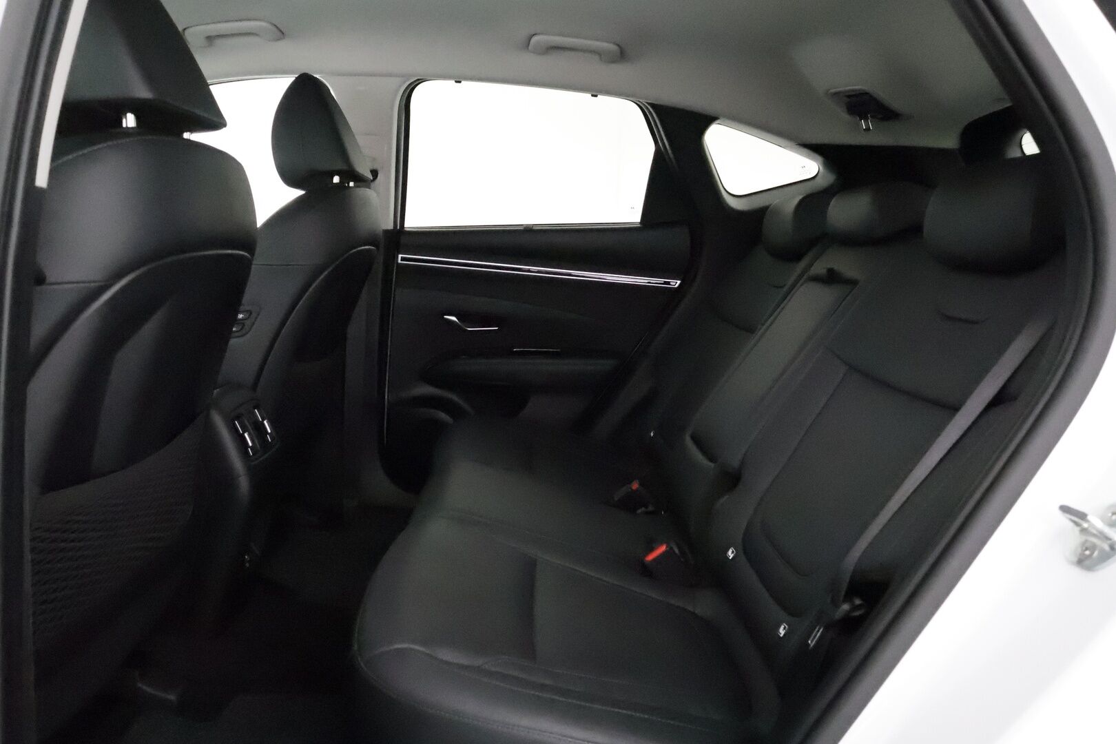 Hyundai Tucson 2021 1,6 T-GDI 265 hv Plug in 4WD 6AT Premium **Adapt. vakkari / Digimittaristo / 360 Kamera / Muistipenkki / Keyless / Apple&Android** - 3,99 % KORKOTARJOUS TÄHÄN AUTOON - Akku kuntotarkistettu / KRELL Sound System / 