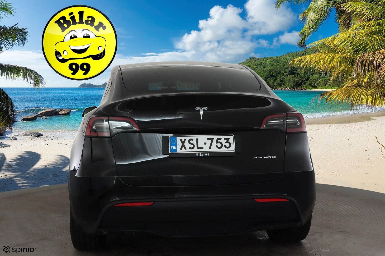 Tesla Model Y 2024 Long Range * Koukku / ILP / ACC / Lasikatto / Matrix-LED / P.Kamera / Muistipenkki / Premium Audio / Navi / Keyless * - 1-om Suomi-auto / 2x Latauskaapelit / Kahdet renkaat aluvanteilla