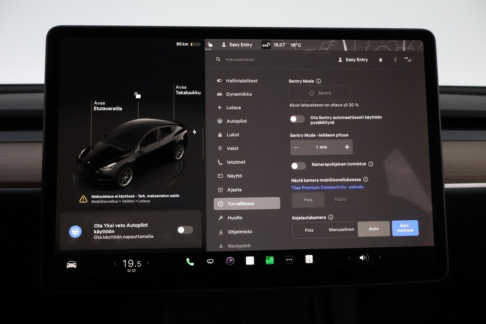 Tesla Model Y 2024 Long Range - 1-Omisteinen Suomiauto / Vetokoukku / Lämpöpumppu / Matrix LED / P.Kamera / Adapt.Vakkari / Lasikatto / 2x Vanteet / Juuri saapunut Tampereelle!