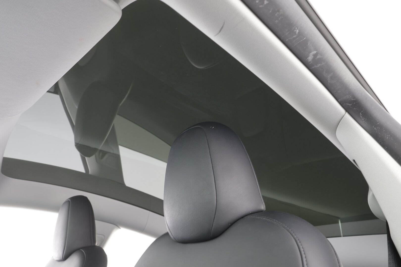 Tesla Model Y 2024 RWD - | ACC | ILP | Koukku | Matrix | Ryzen | Lasikatto | Premium audio | Muistipenkki | Sähkönahat  | 1-om suomiauto | ALV | 