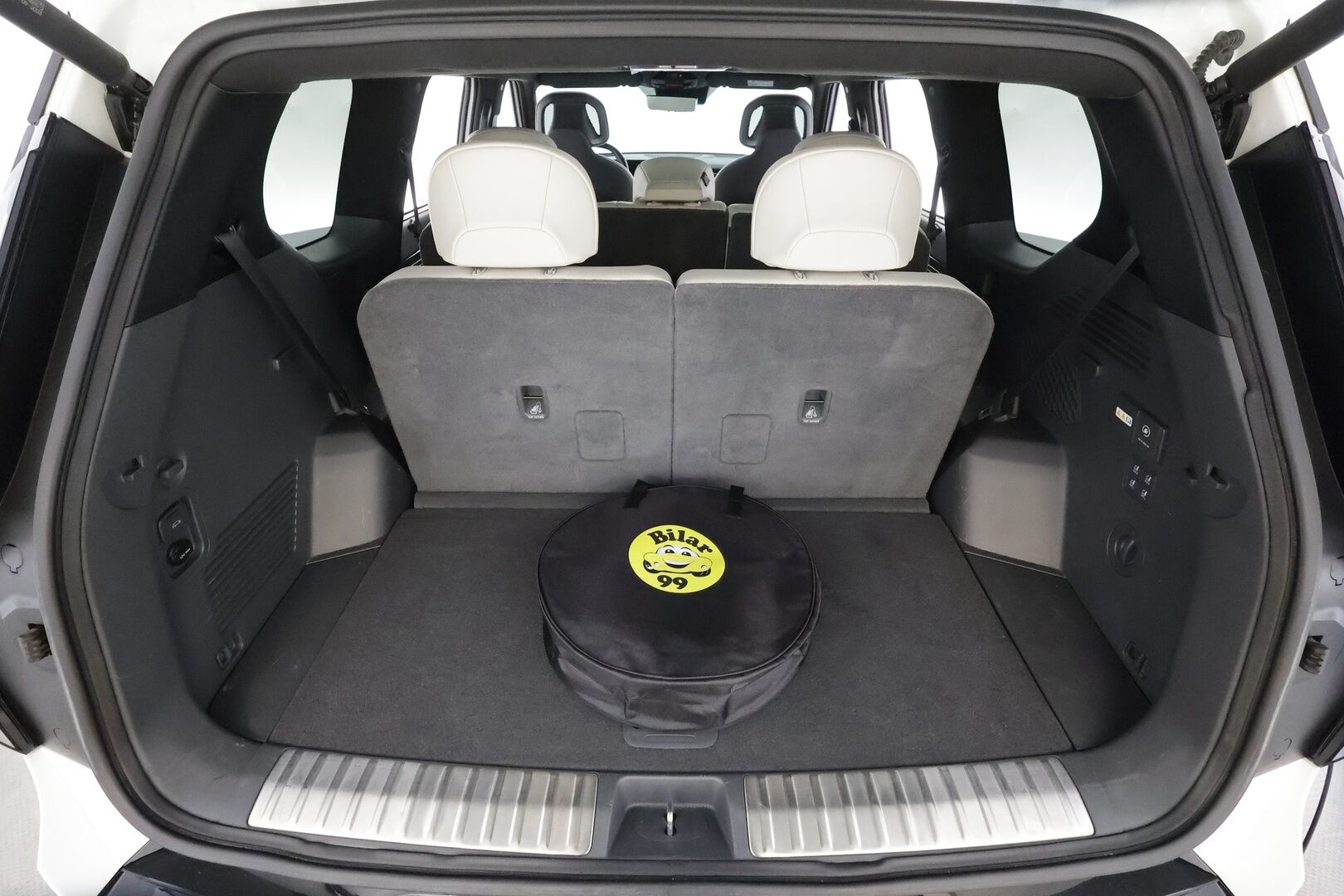 Kia EV9 2024 GT-Line AWD 99,8kWh 384hv 7P 1st Edition - | ACC | ILP | Koukku | HUD | 360° | Meridian | Ilm. relax nahat | Matrix | Hieronta | Panorama | Muistipenkki | HDA | CTA | BSM | 1-om suomiauto | ALV |