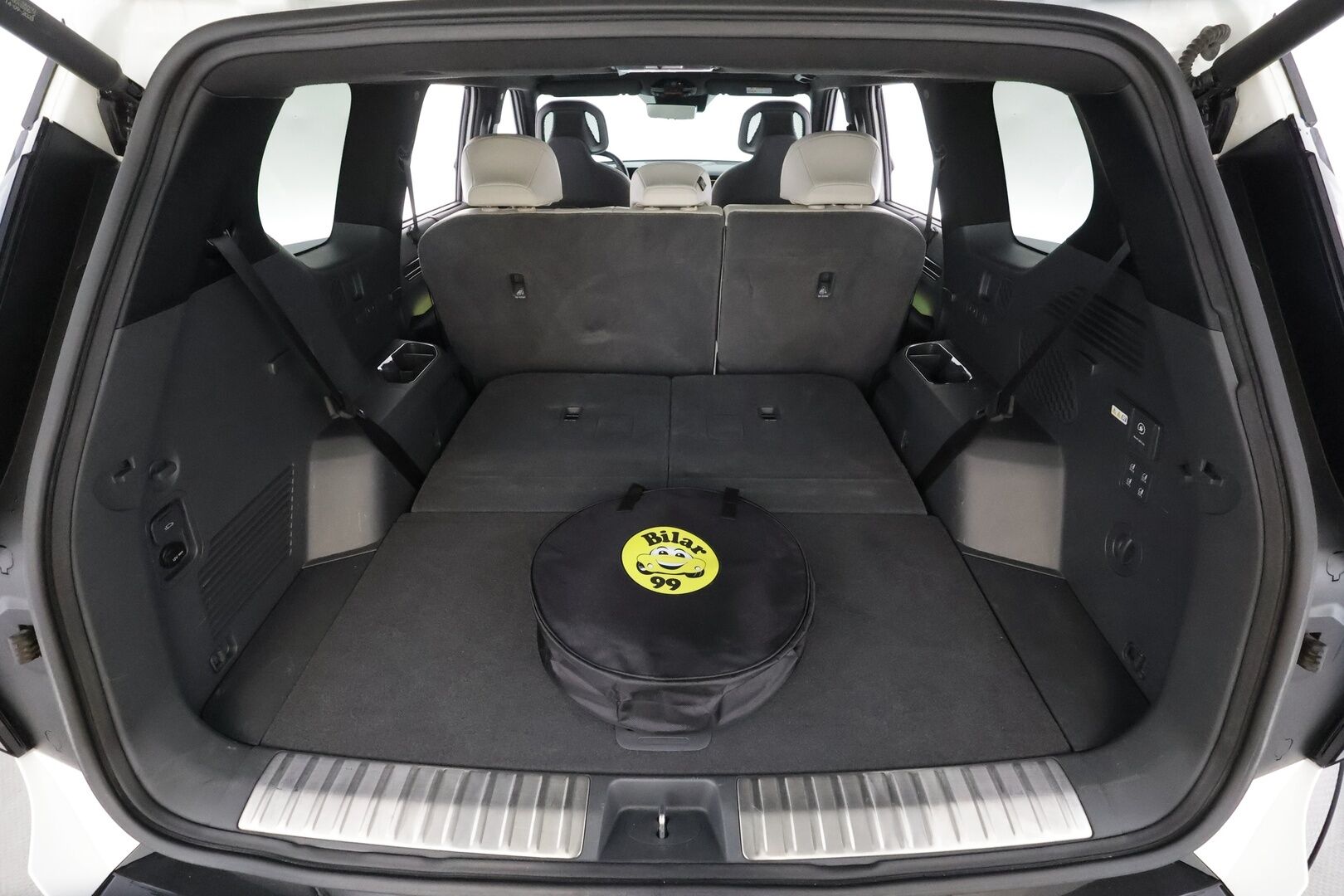 Kia EV9 2024 GT-Line AWD 99,8kWh 384hv 7P 1st Edition - | ACC | ILP | Koukku | HUD | 360° | Meridian | Ilm. relax nahat | Matrix | Hieronta | Panorama | Muistipenkki | HDA | CTA | BSM | 1-om suomiauto | ALV |
