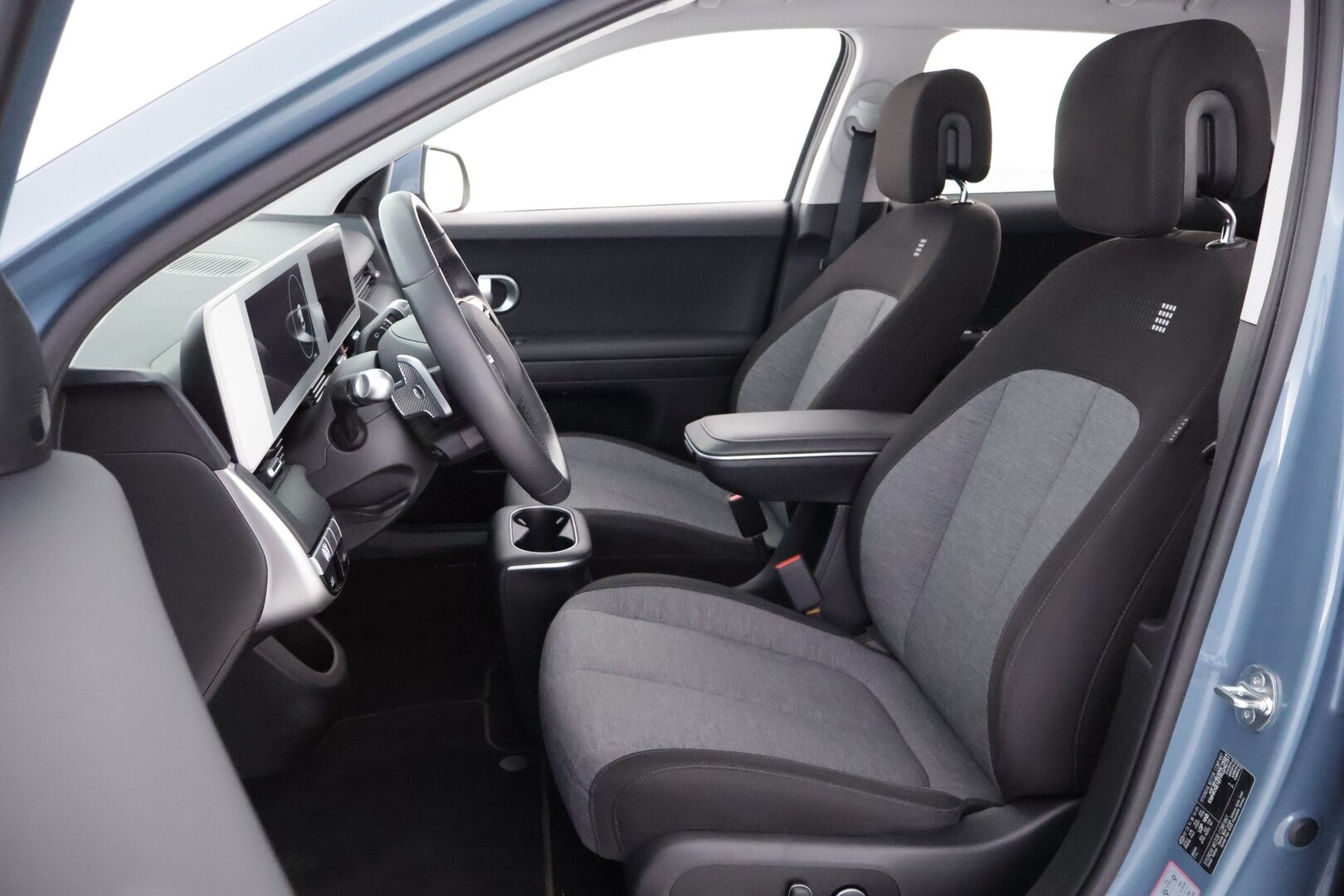 Hyundai IONIQ 5 2024 77 kWh 229 hv Style - Suomiauto | Lämpöpumppu | Akuston Esilämmitys | ACC | Peruutuskamera | Adapt.LED | BLIS | Merkkihuollot | MY24
