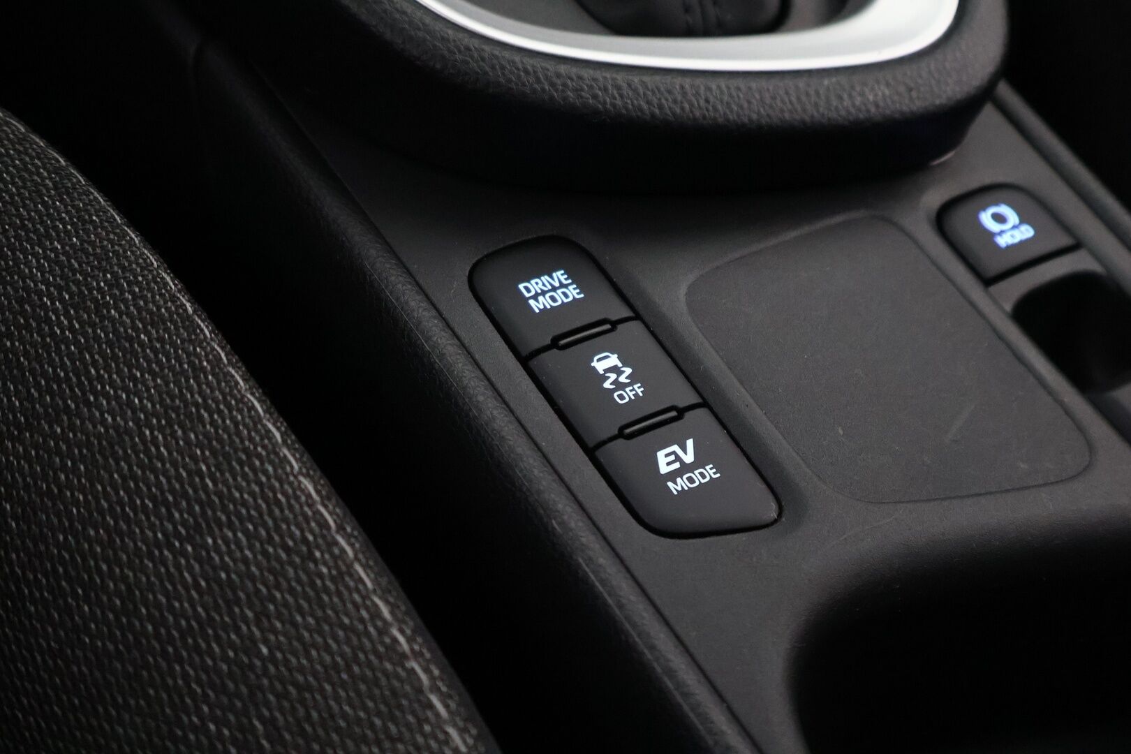 Toyota Yaris Cross 2024 1,5 Hybrid Active *Suomiauto / Adapt. Vakkari / Peruutuskamera / Ratinlämmitin / Keyless / Navi / Merkkihuollettu* - HULLUT JOULUT KORKOTARJOUS 2,49% 