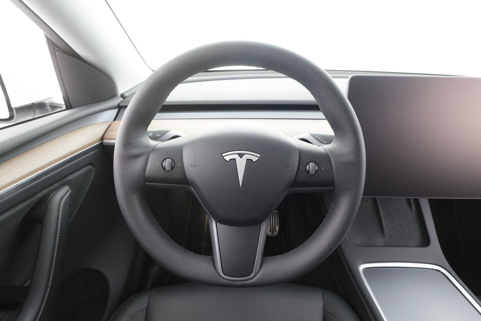 Tesla Model Y 2024 Long Range - | Koukku | ILP | Lasikatto | ACC | Matrix-LED | P.Kamera | Muistipenkki | Premium Audio | Navi | Kaistavahti | Keyless | Suomi-auto | 2x Latauskaapelit | Kahdet renkaat |