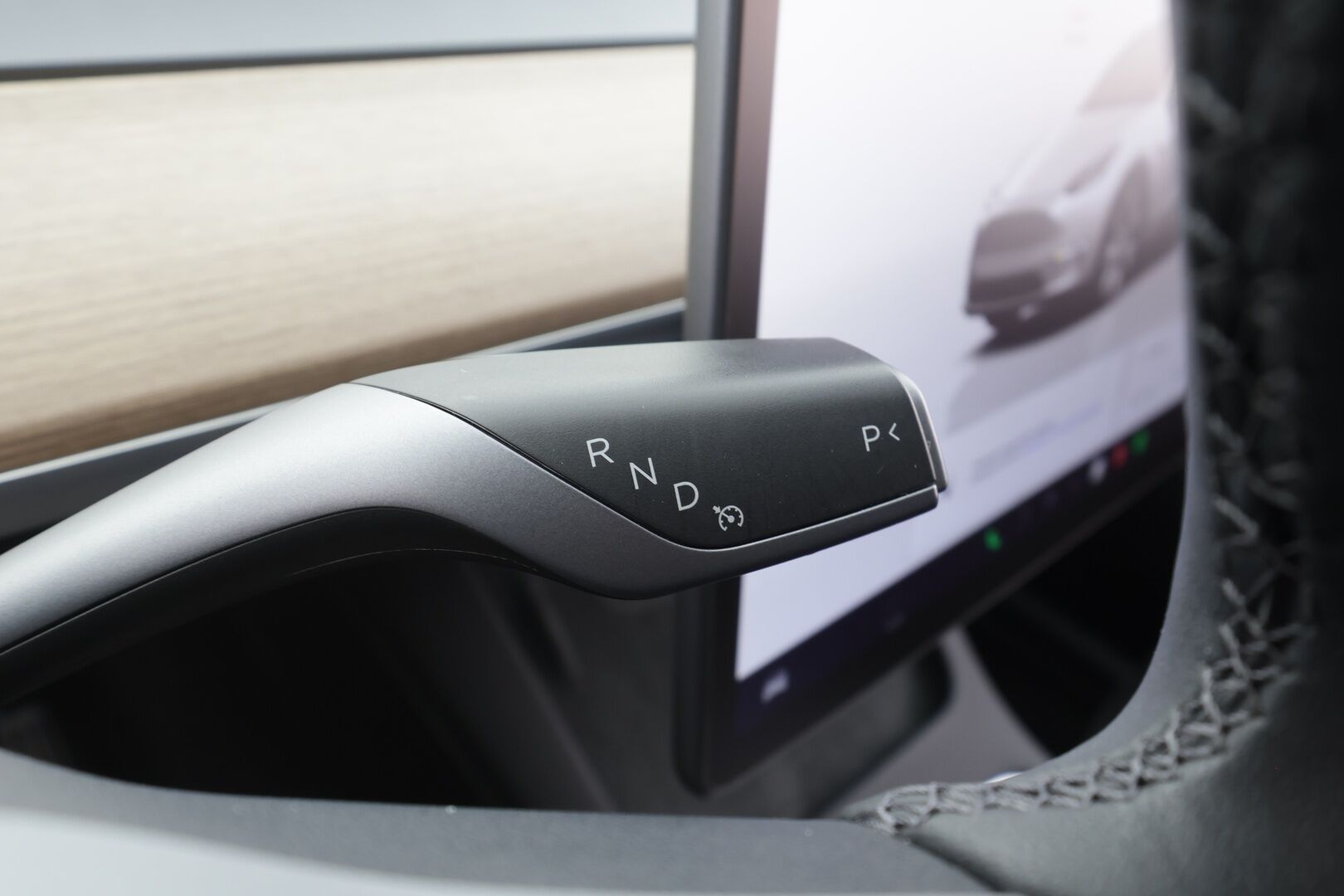 Tesla Model Y 2024 Long Range - | Koukku | ILP | Lasikatto | ACC | Matrix-LED | P.Kamera | Muistipenkki | Premium Audio | Navi | Kaistavahti | Keyless | Suomi-auto | 2x Latauskaapelit | Kahdet renkaat |
