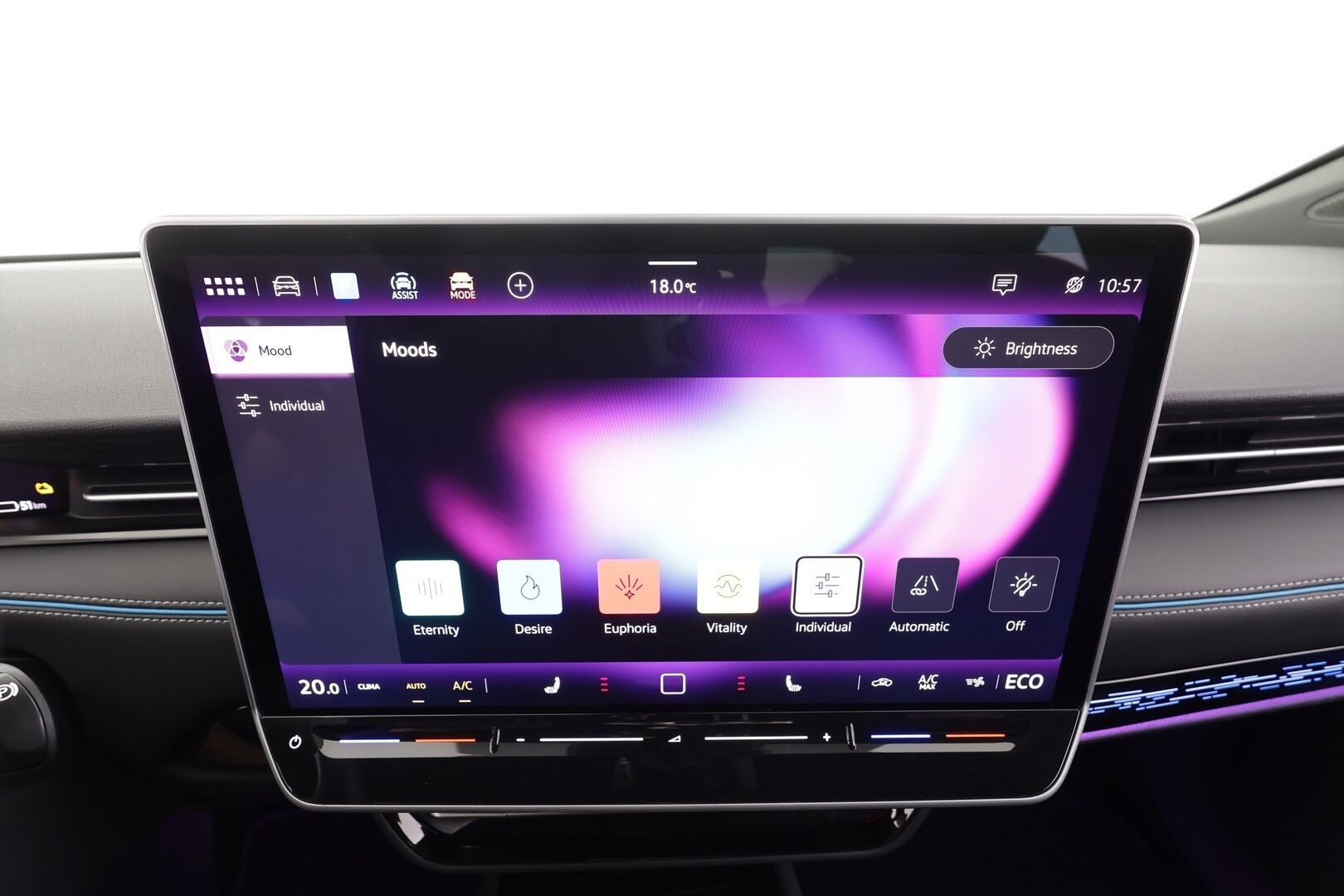 Volkswagen ID.7 2024 Pro Elegance 210 kW Akku 77 kWh - | ACC | ILP | Koukku | Muistipenkit hieronnalla | HUD | 360° | IQ.Light | Nahka-alcantara | Travel Assist | Ambient | 1-om suomiauto | ALV |