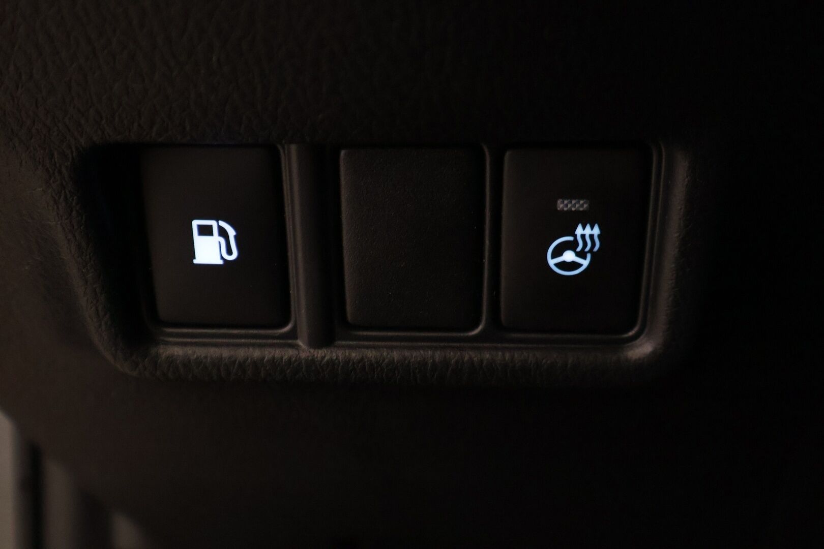 Toyota C-HR 2019 Hybrid Active - ACC | Lane Assist | Peruutuskamera | Metalliväri | Bluetooth 