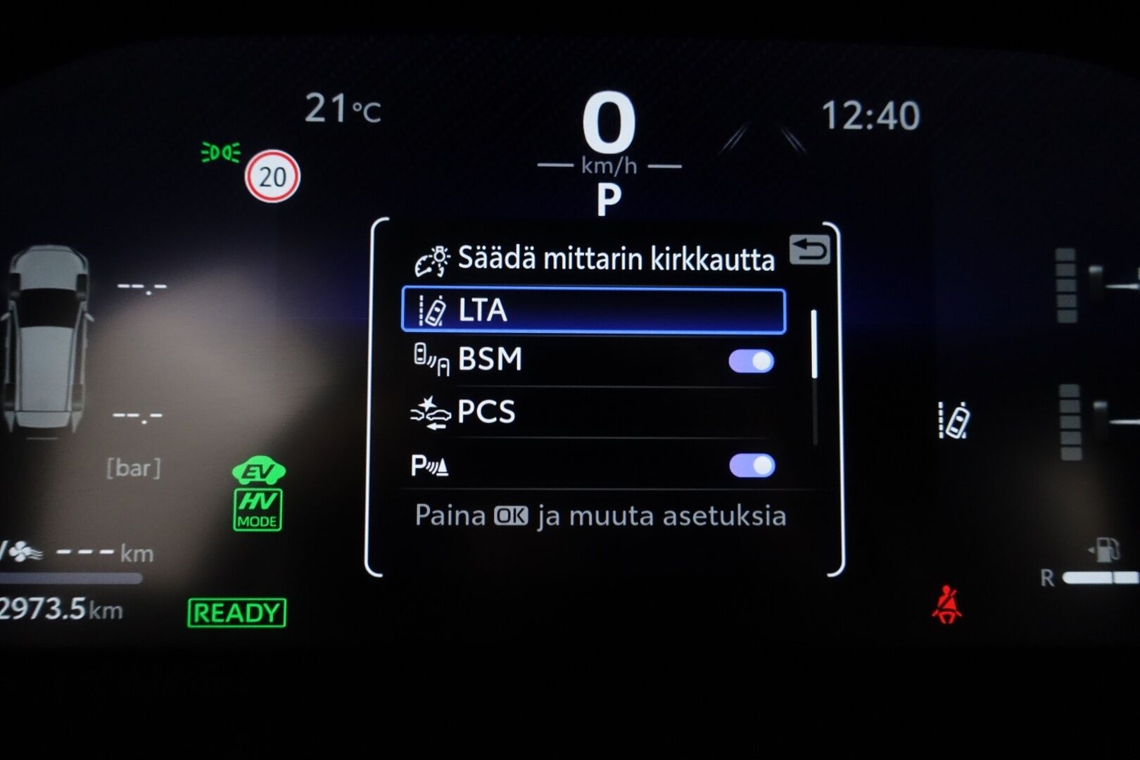 Toyota RAV4 Plug-in 2024 Hybrid 2,5 AWD-i Active Plus Edition - | 1. omisteinen | Suomi-auto| Adaptiivinen vakkari | Vetokoukku | 2x Renkaat&Vanteet | Sähköinen takaluukku | Etu- ja takapenkkien lämmitys | Peruutuskamera | 