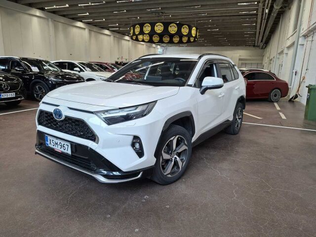Toyota RAV4 Plug-in -kuva