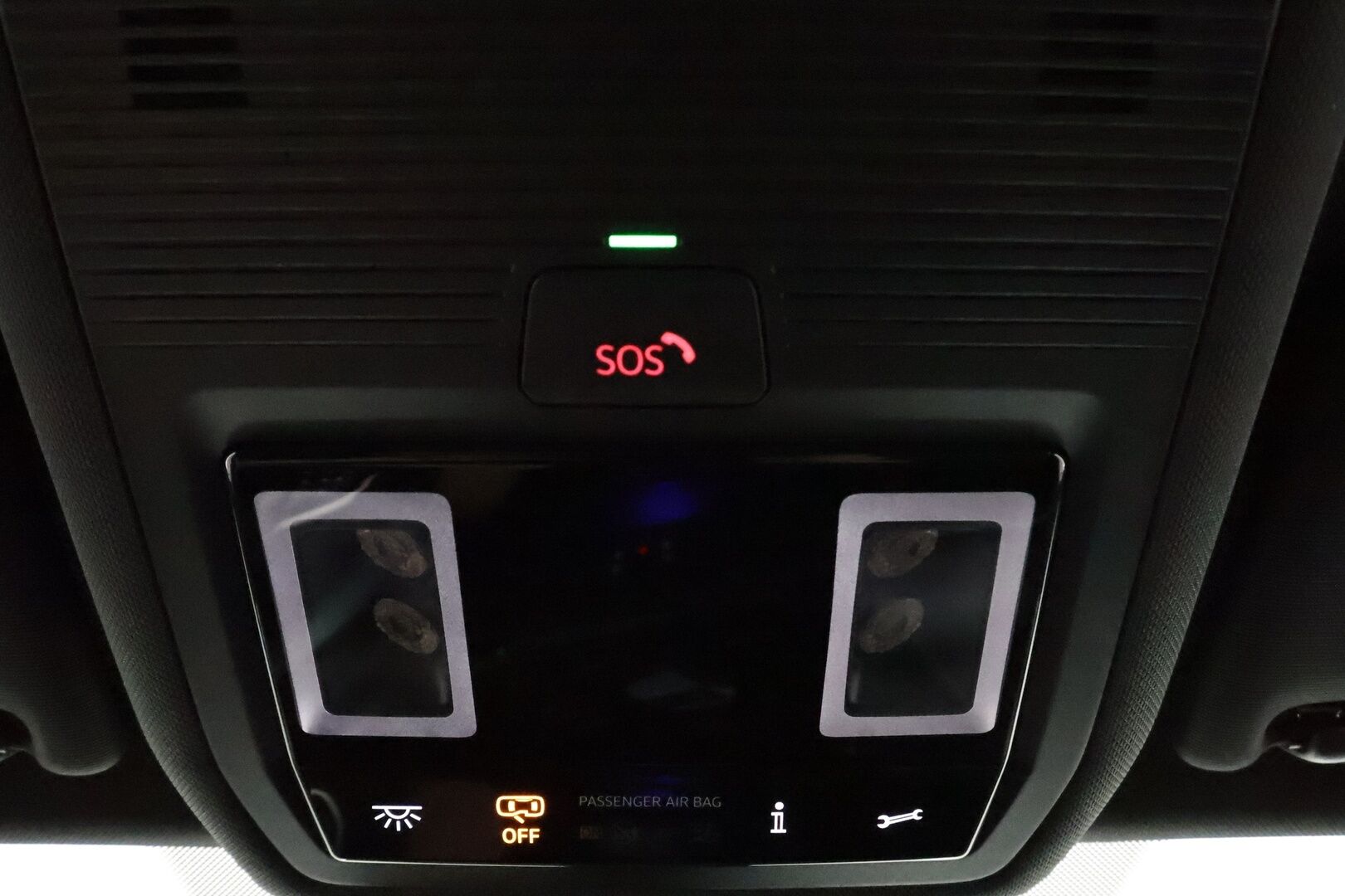 Volkswagen Golf 2021 1,4 GTE 180 kW DSG **HUD / Adapt.vakkari / IQ Light / P.tutkat / Sporttipenkit / Navi / Ratinlämmitin / Digimittaristo** - Kahdet renkaat aluvanteilla