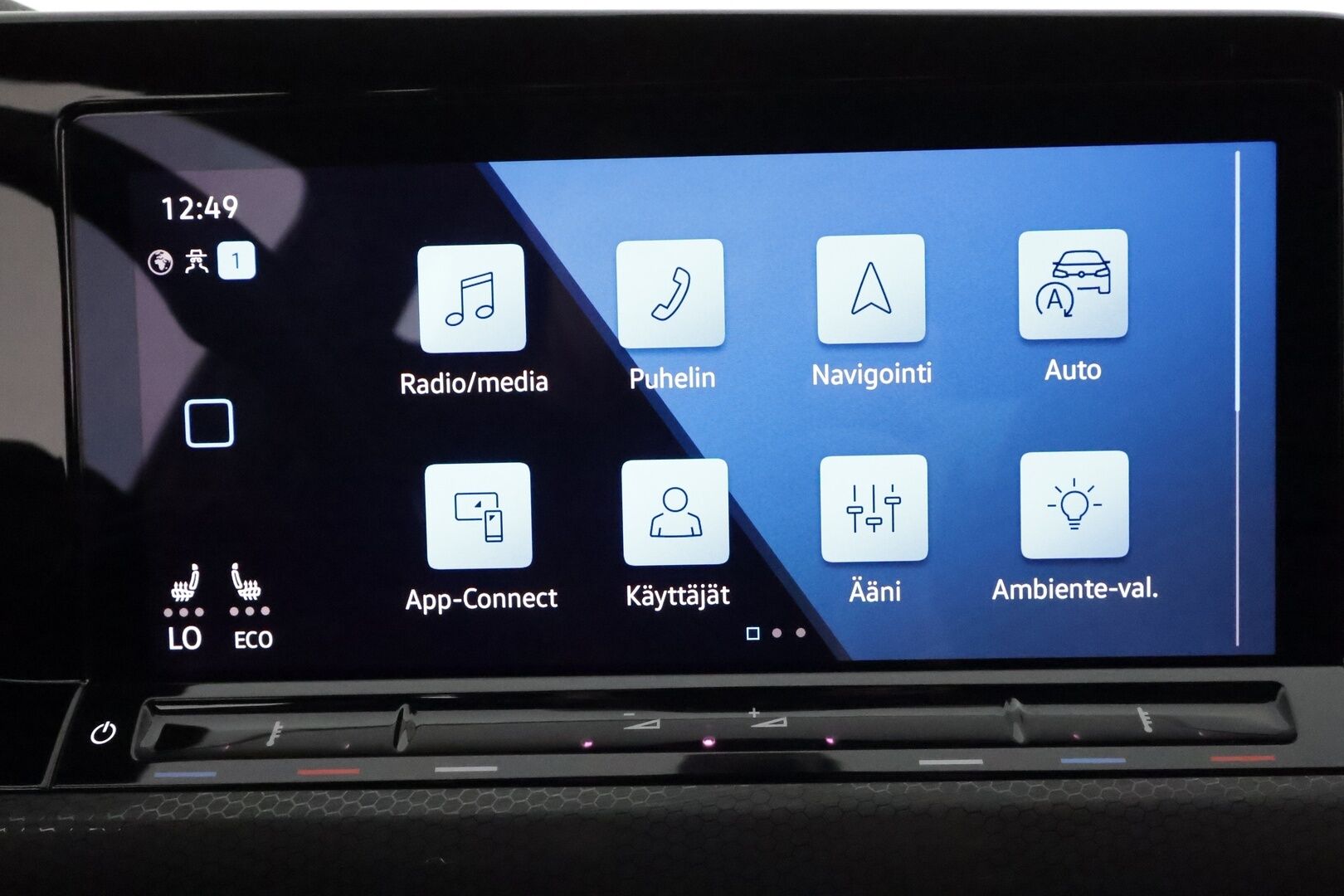Volkswagen Golf 2021 1,4 GTE 180 kW DSG **HUD / Adapt.vakkari / IQ Light / P.tutkat / Sporttipenkit / Navi / Ratinlämmitin / Digimittaristo** - Kahdet renkaat aluvanteilla